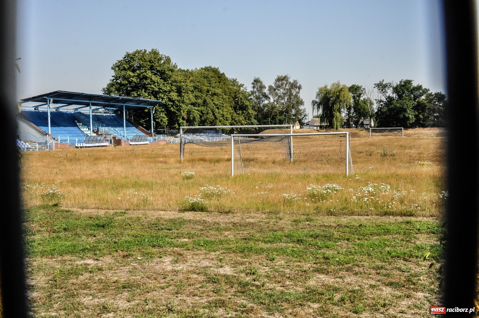 Zdjęcie w galerii na portalu naszraciborz.pl: Tak wygląda stadion, na którym Unia grała w I lidze [FOTO] wiadomości z regionu