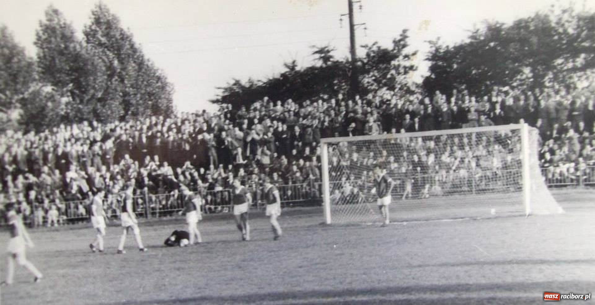 Zdjęcie w galerii na portalu naszraciborz.pl: Tak wygląda stadion, na którym Unia grała w I lidze [FOTO] wiadomości z regionu