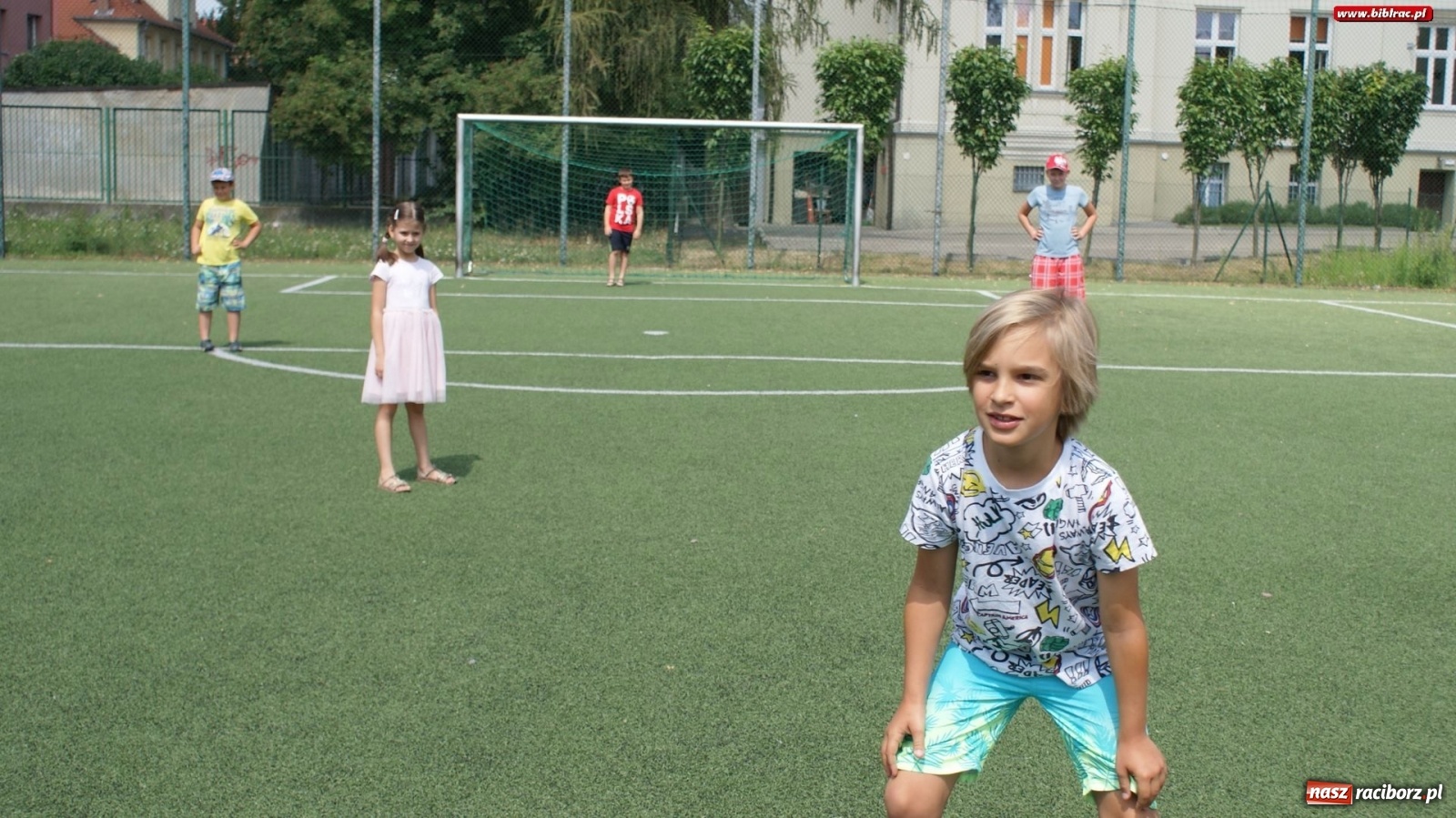 Zdjęcie w galerii na portalu naszraciborz.pl: W poszukiwaniu niebieskiego koralika w bibliotece  wiadomości z regionu