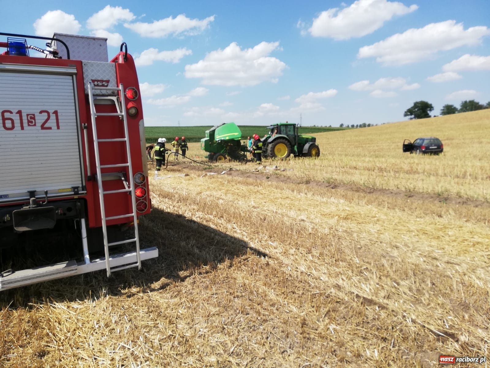 Zdjęcie w galerii na portalu naszraciborz.pl: Piątkowa seria pożarów na polach  wiadomości z regionu