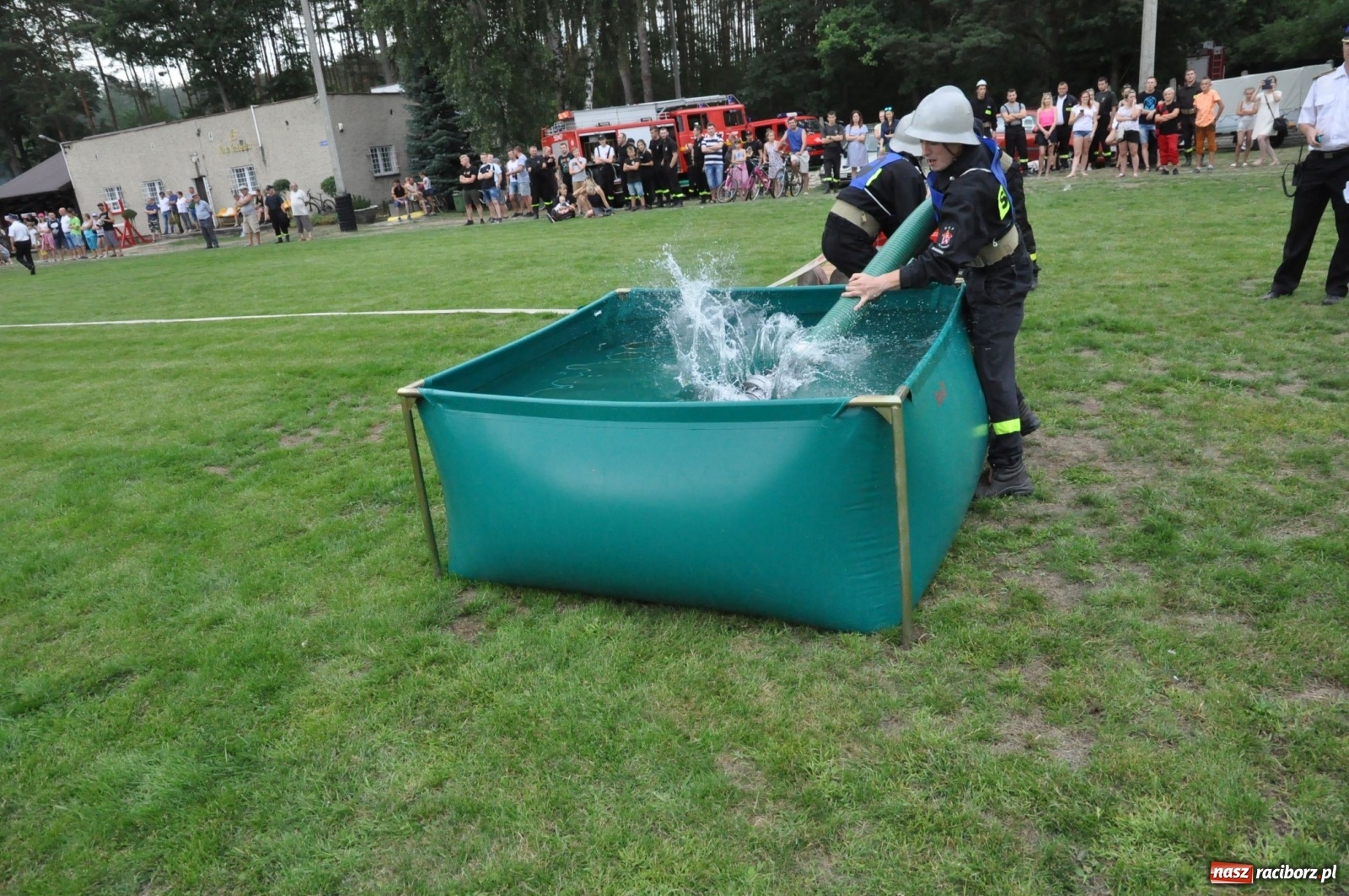 Zdjęcie w galerii na portalu naszraciborz.pl: Budziska o krok przez Rudą. Zawody sportowo-pożarnicze gminy Kuźnia Raciborska [FOTO] i [WIDEO] wiadomości z regionu