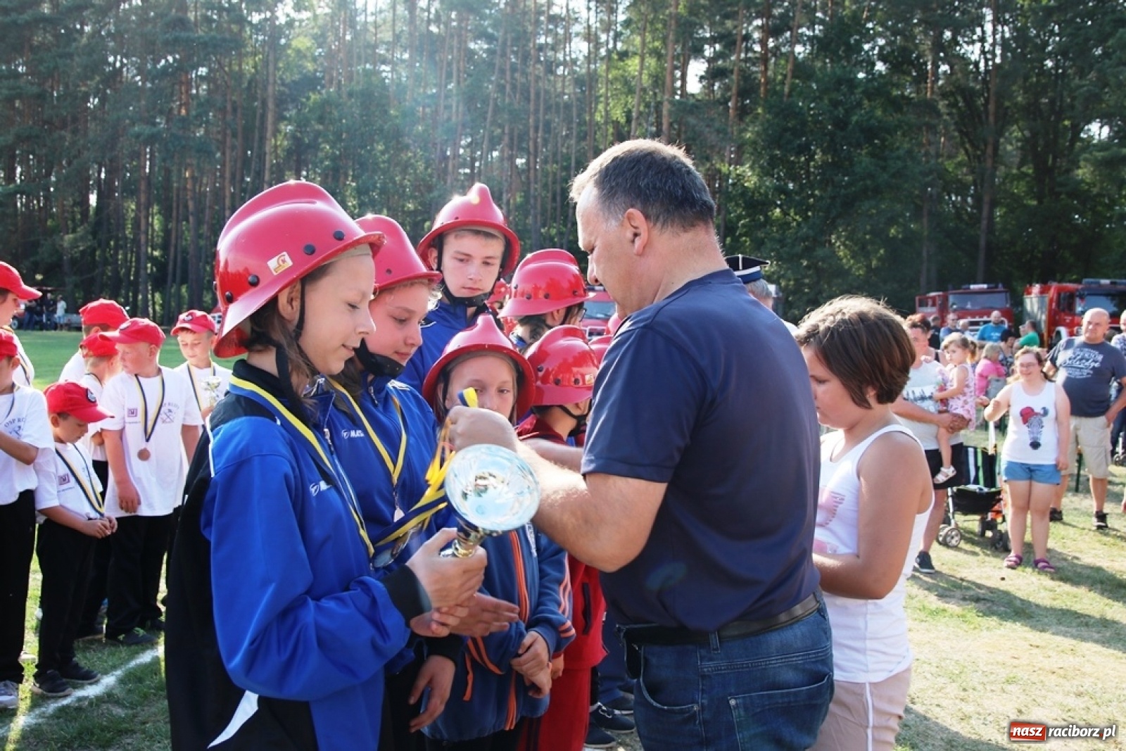 Zdjęcie w galerii na portalu naszraciborz.pl: Budziska o krok przez Rudą. Zawody sportowo-pożarnicze gminy Kuźnia Raciborska [FOTO] i [WIDEO] wiadomości z regionu