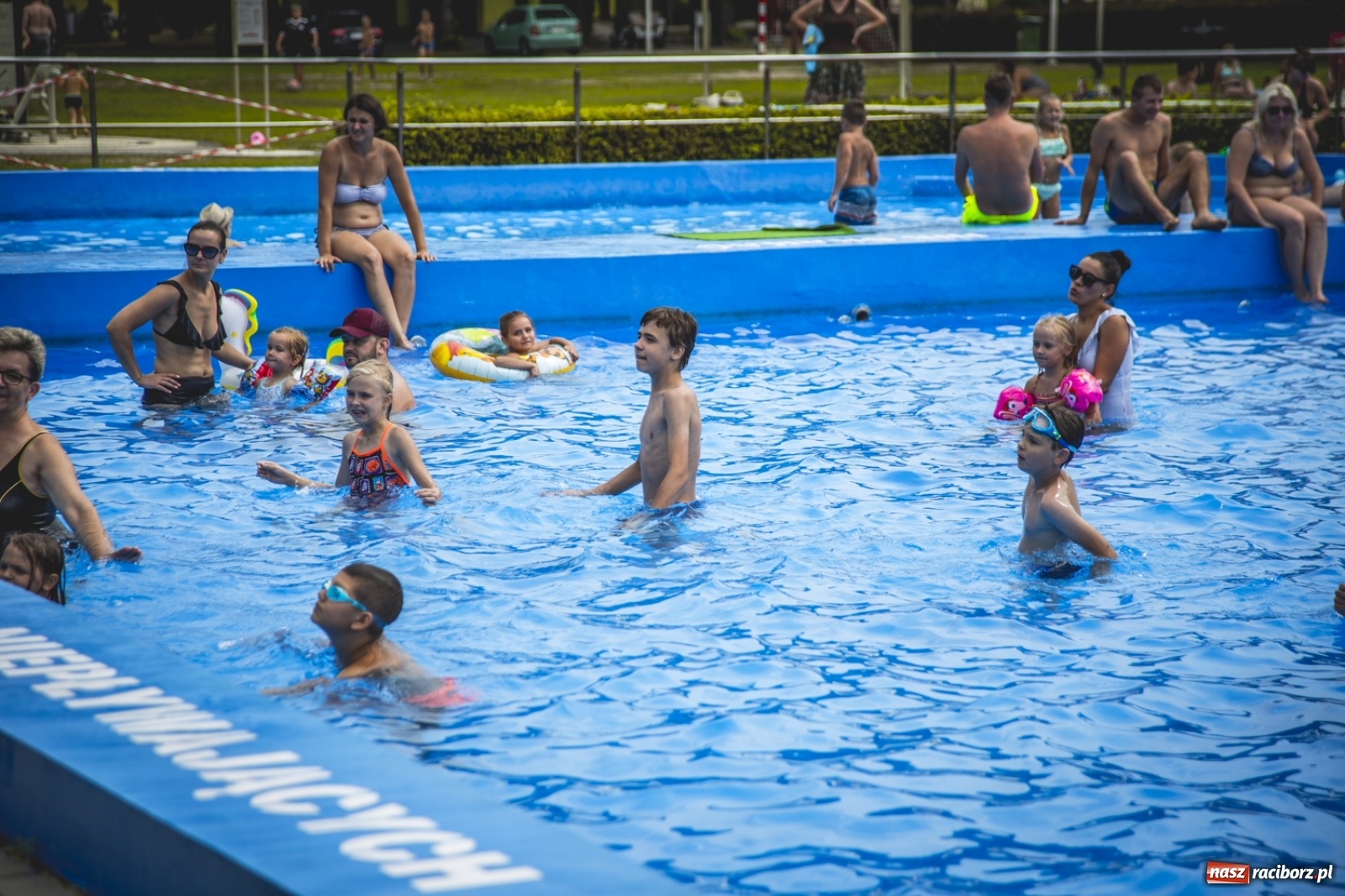 Zdjęcie w galerii na portalu naszraciborz.pl: To już ostatni sezon basenu w Szymocicach wiadomości z regionu