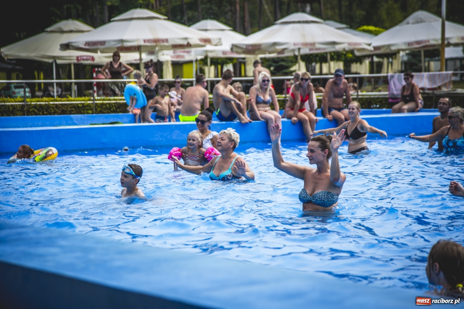 Zdjęcie w galerii na portalu naszraciborz.pl: To już ostatni sezon basenu w Szymocicach wiadomości z regionu