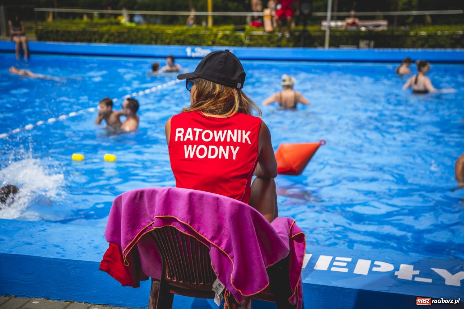 Zdjęcie w galerii na portalu naszraciborz.pl: To już ostatni sezon basenu w Szymocicach wiadomości z regionu