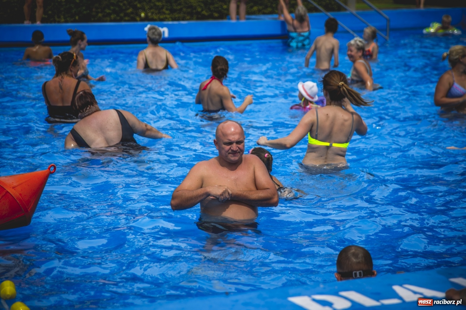 Zdjęcie w galerii na portalu naszraciborz.pl: To już ostatni sezon basenu w Szymocicach wiadomości z regionu