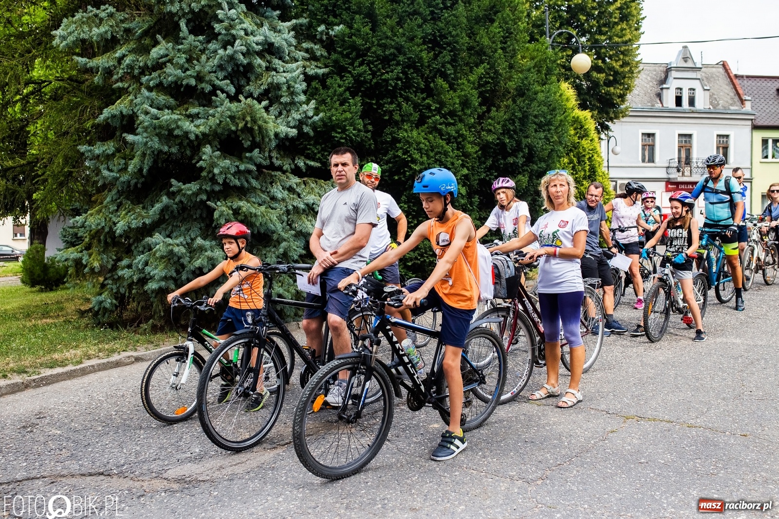 Zdjęcie w galerii na portalu naszraciborz.pl: Tropem zjaw na rowerze. Rajd rowerowy w Krzanowicach wiadomości z regionu