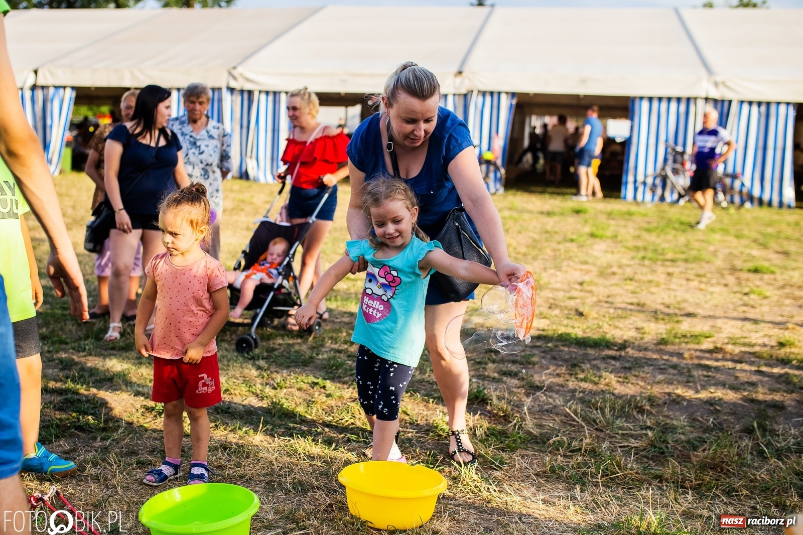 Zdjęcie w galerii na portalu naszraciborz.pl: Fantastycznie w Krzanowicach. Dwudniowe święto miasta rozpoczęte rytmami disco-polo wiadomości z regionu