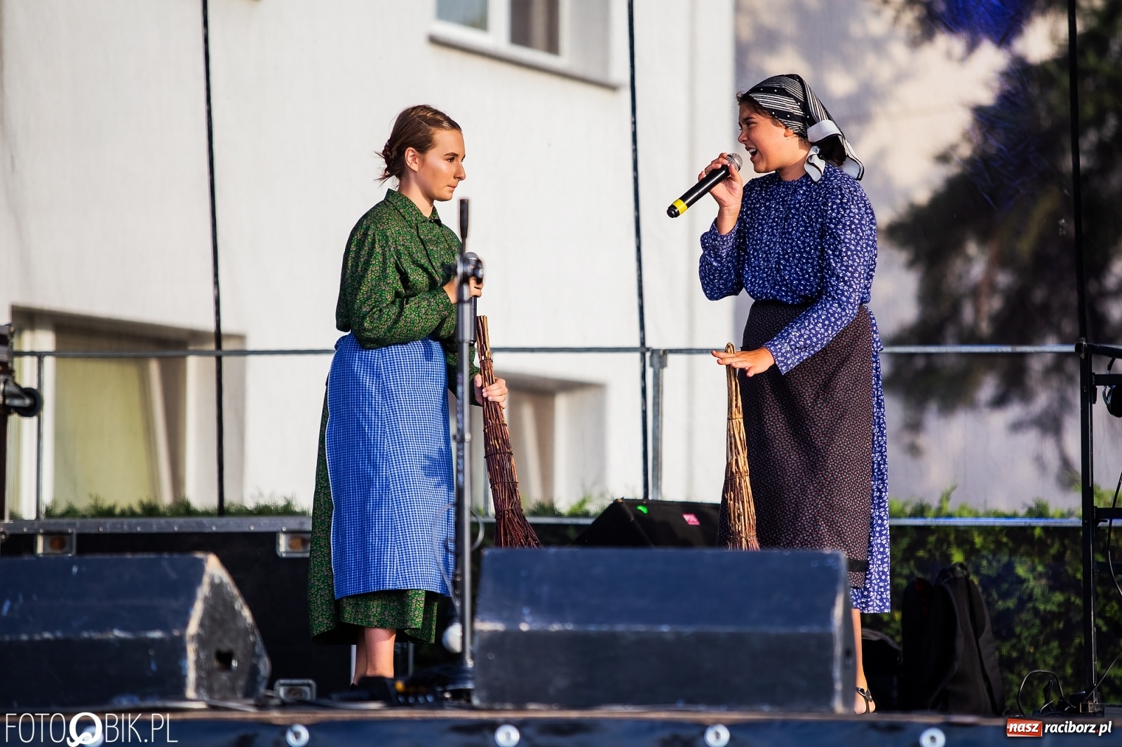 Zdjęcie w galerii na portalu naszraciborz.pl: Fantastycznie w Krzanowicach. Dwudniowe święto miasta rozpoczęte rytmami disco-polo wiadomości z regionu