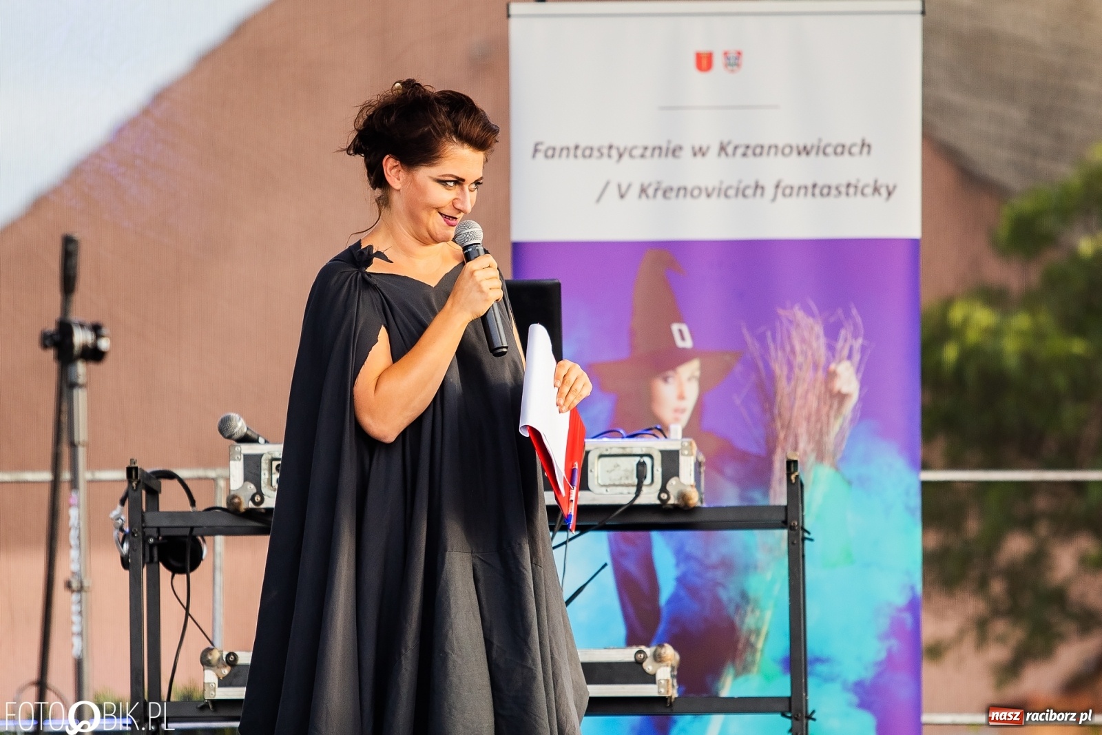 Zdjęcie w galerii na portalu naszraciborz.pl: Fantastycznie w Krzanowicach. Dwudniowe święto miasta rozpoczęte rytmami disco-polo wiadomości z regionu