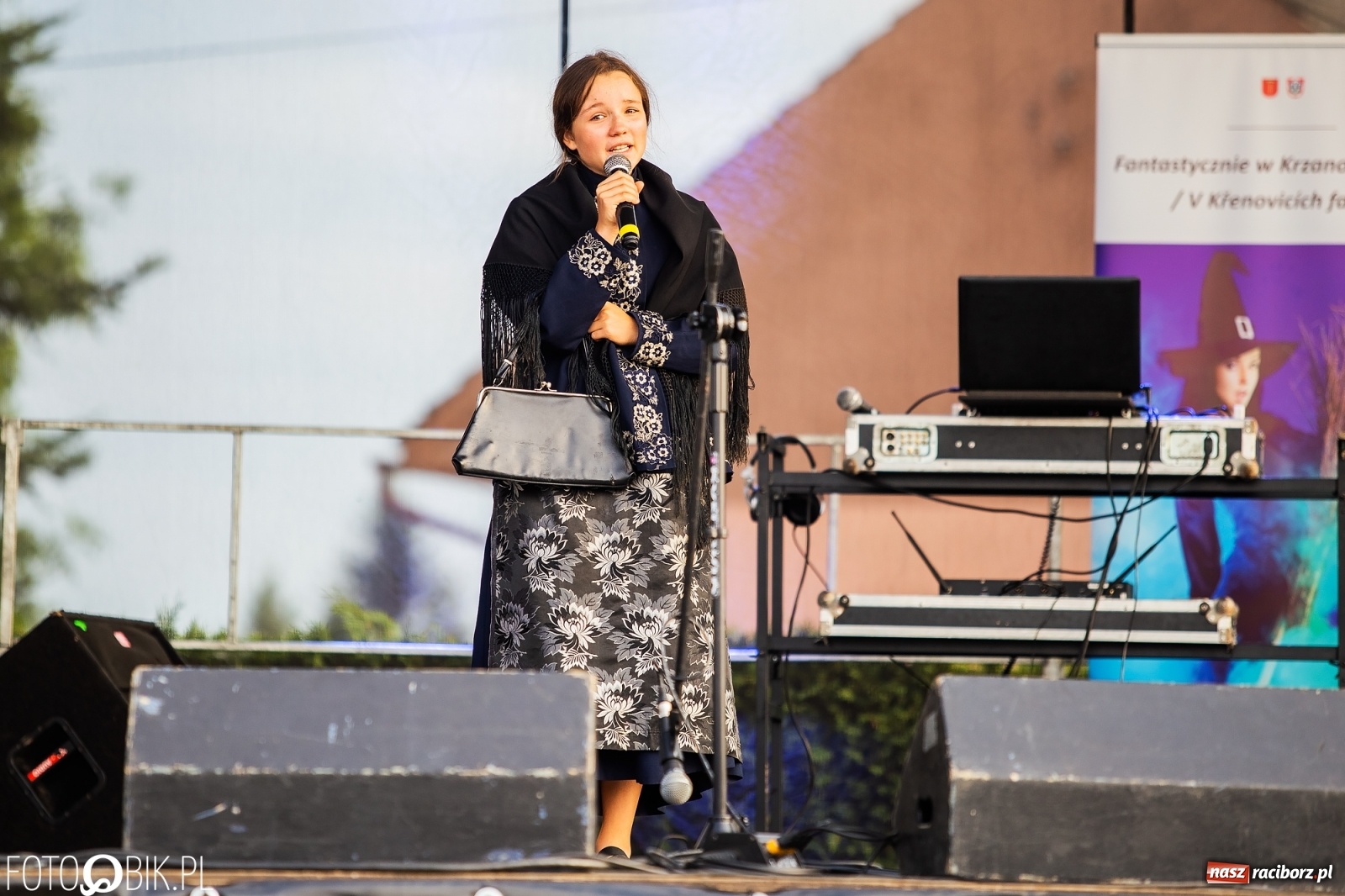 Zdjęcie w galerii na portalu naszraciborz.pl: Fantastycznie w Krzanowicach. Dwudniowe święto miasta rozpoczęte rytmami disco-polo wiadomości z regionu