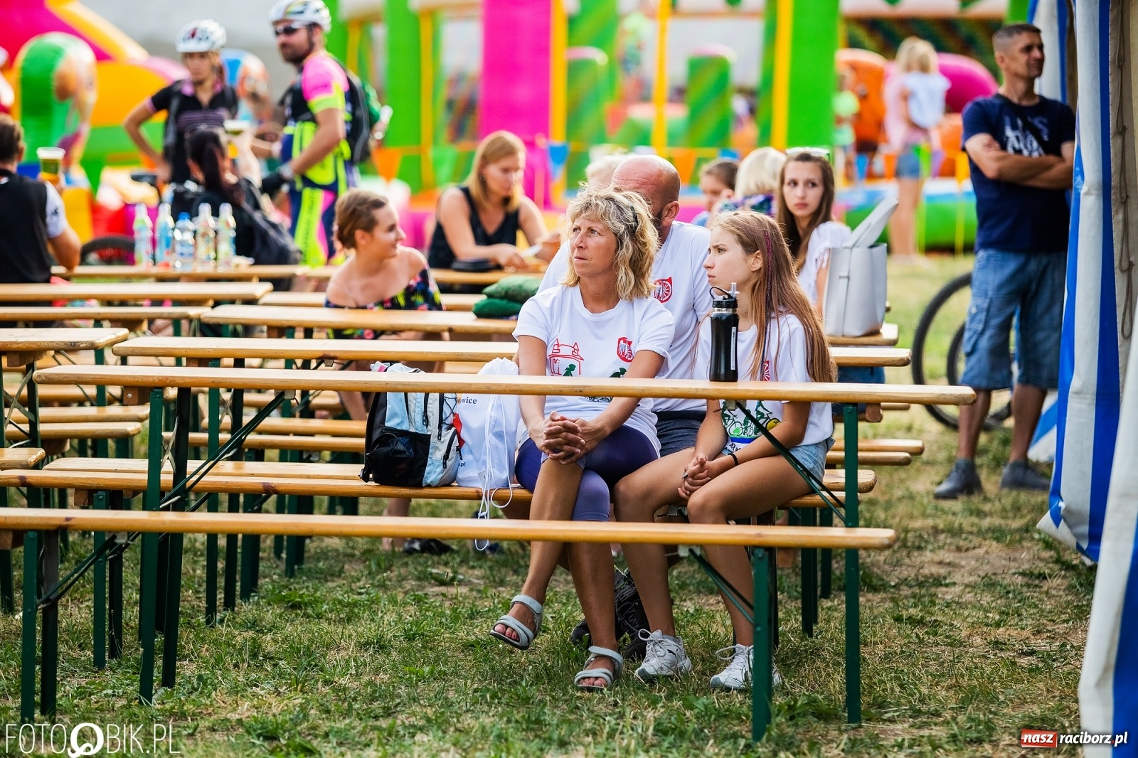 Zdjęcie w galerii na portalu naszraciborz.pl: Fantastycznie w Krzanowicach. Dwudniowe święto miasta rozpoczęte rytmami disco-polo wiadomości z regionu