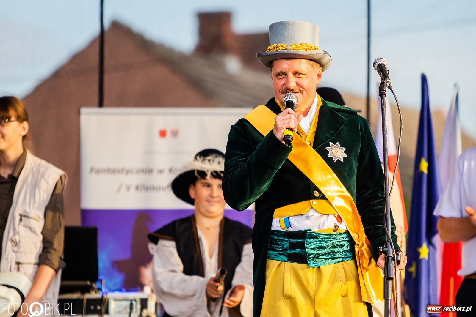 Zdjęcie w galerii na portalu naszraciborz.pl: Fantastycznie w Krzanowicach. Dwudniowe święto miasta rozpoczęte rytmami disco-polo wiadomości z regionu