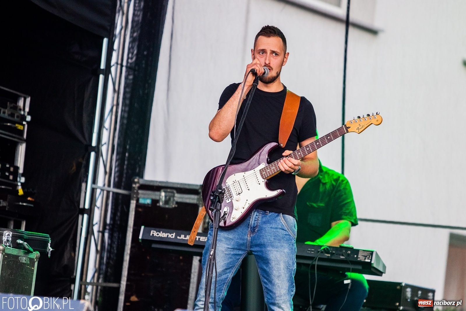 Zdjęcie w galerii na portalu naszraciborz.pl: Fantastycznie w Krzanowicach. Dwudniowe święto miasta rozpoczęte rytmami disco-polo wiadomości z regionu