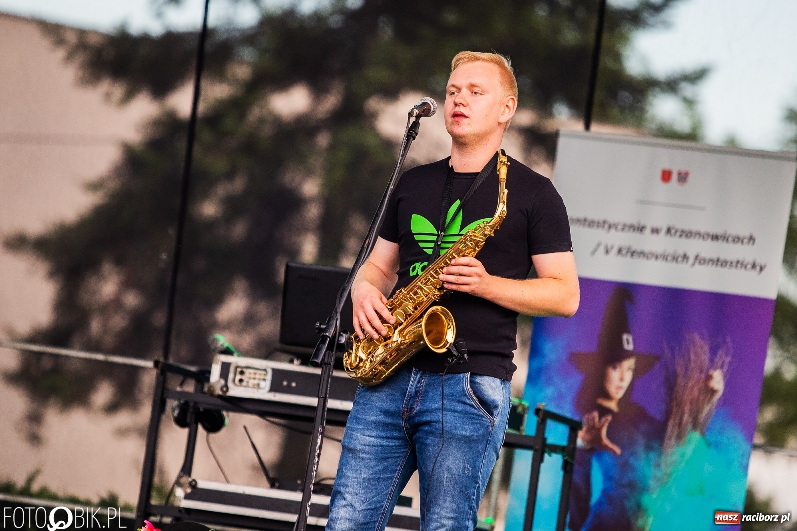Zdjęcie w galerii na portalu naszraciborz.pl: Fantastycznie w Krzanowicach. Dwudniowe święto miasta rozpoczęte rytmami disco-polo wiadomości z regionu
