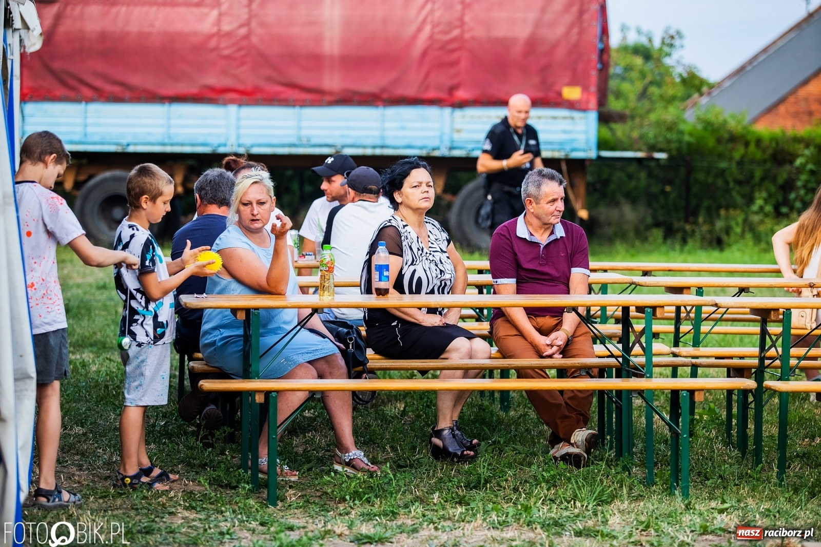 Zdjęcie w galerii na portalu naszraciborz.pl: Fantastycznie w Krzanowicach. Dwudniowe święto miasta rozpoczęte rytmami disco-polo wiadomości z regionu