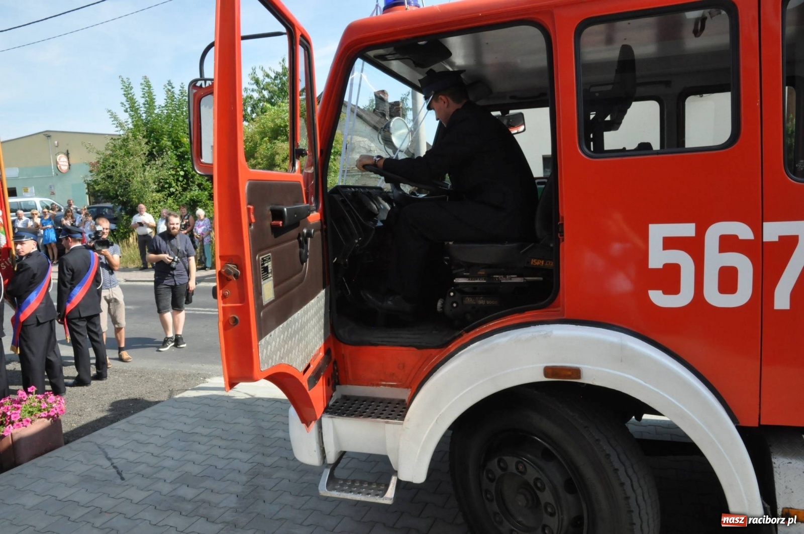 Zdjęcie w galerii na portalu naszraciborz.pl: Nowa remiza, nowy wóz. Wymarzone 130. urodziny OSP Maków [FOTO] i [WIDEO] wiadomości z regionu
