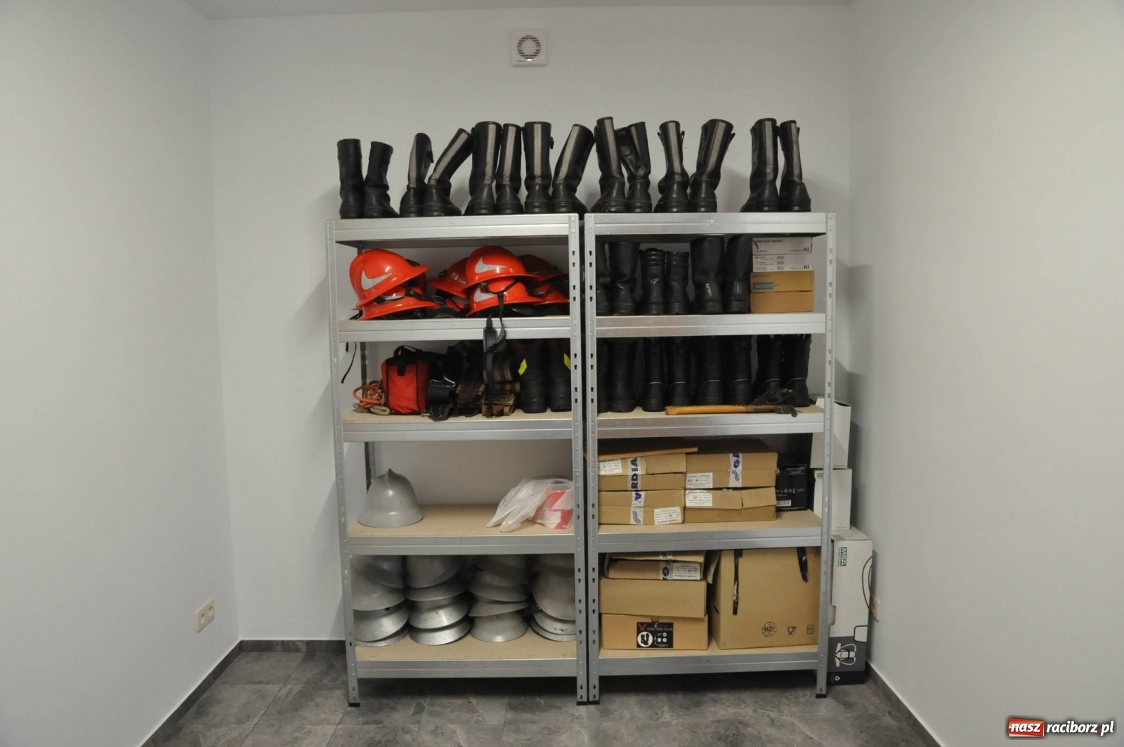 Zdjęcie w galerii na portalu naszraciborz.pl: Nowa remiza, nowy wóz. Wymarzone 130. urodziny OSP Maków [FOTO] i [WIDEO] wiadomości z regionu