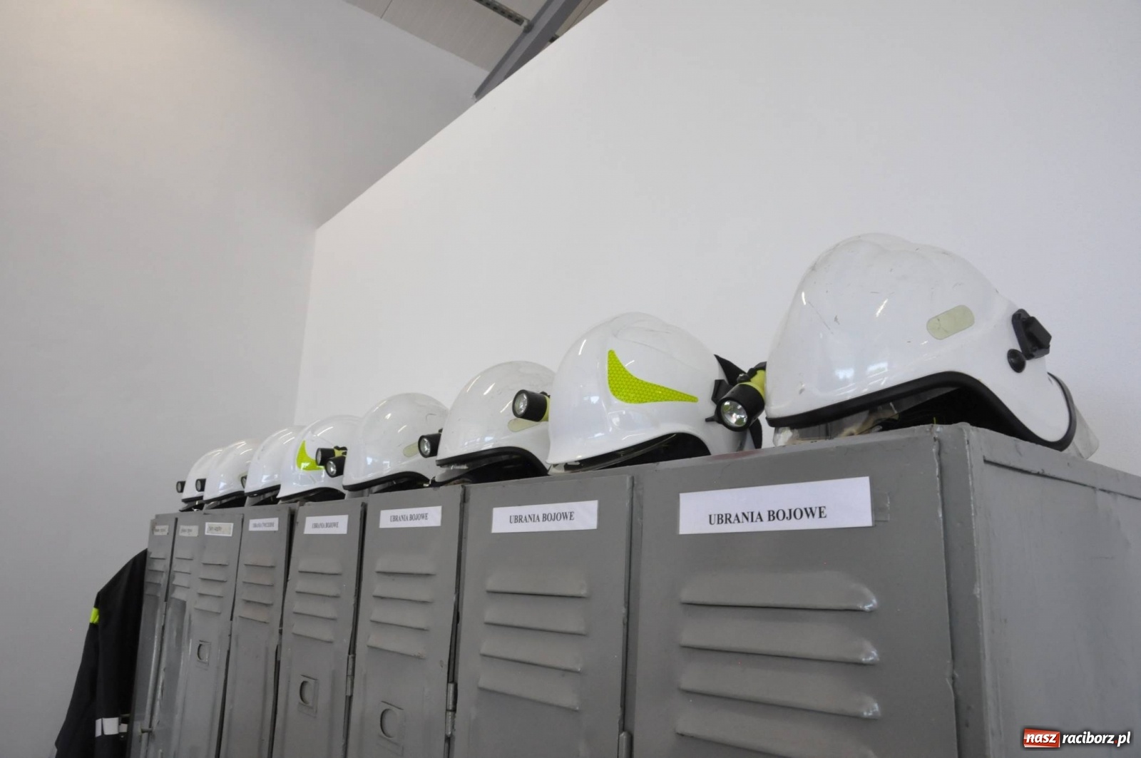 Zdjęcie w galerii na portalu naszraciborz.pl: Nowa remiza, nowy wóz. Wymarzone 130. urodziny OSP Maków [FOTO] i [WIDEO] wiadomości z regionu