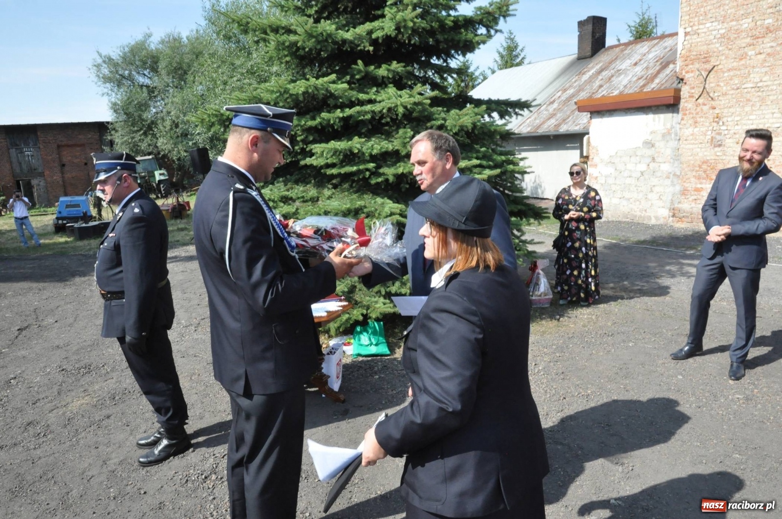 Zdjęcie w galerii na portalu naszraciborz.pl: Nowa remiza, nowy wóz. Wymarzone 130. urodziny OSP Maków [FOTO] i [WIDEO] wiadomości z regionu