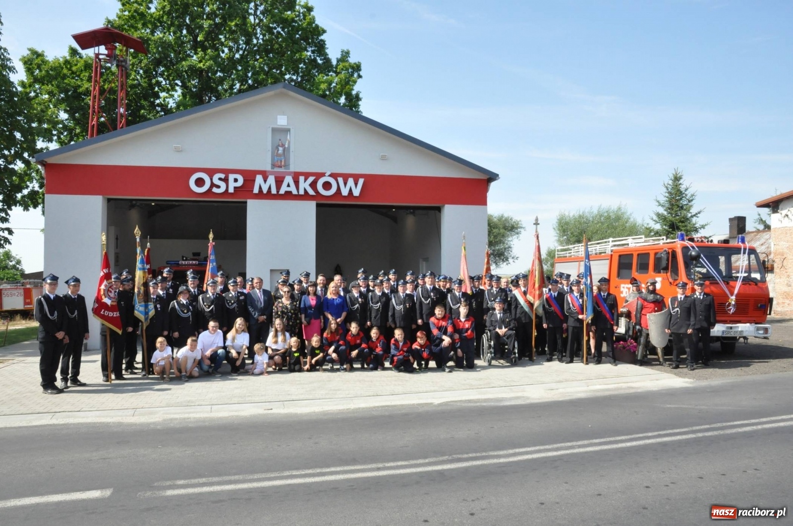 Zdjęcie w galerii na portalu naszraciborz.pl: Nowa remiza, nowy wóz. Wymarzone 130. urodziny OSP Maków [FOTO] i [WIDEO] wiadomości z regionu