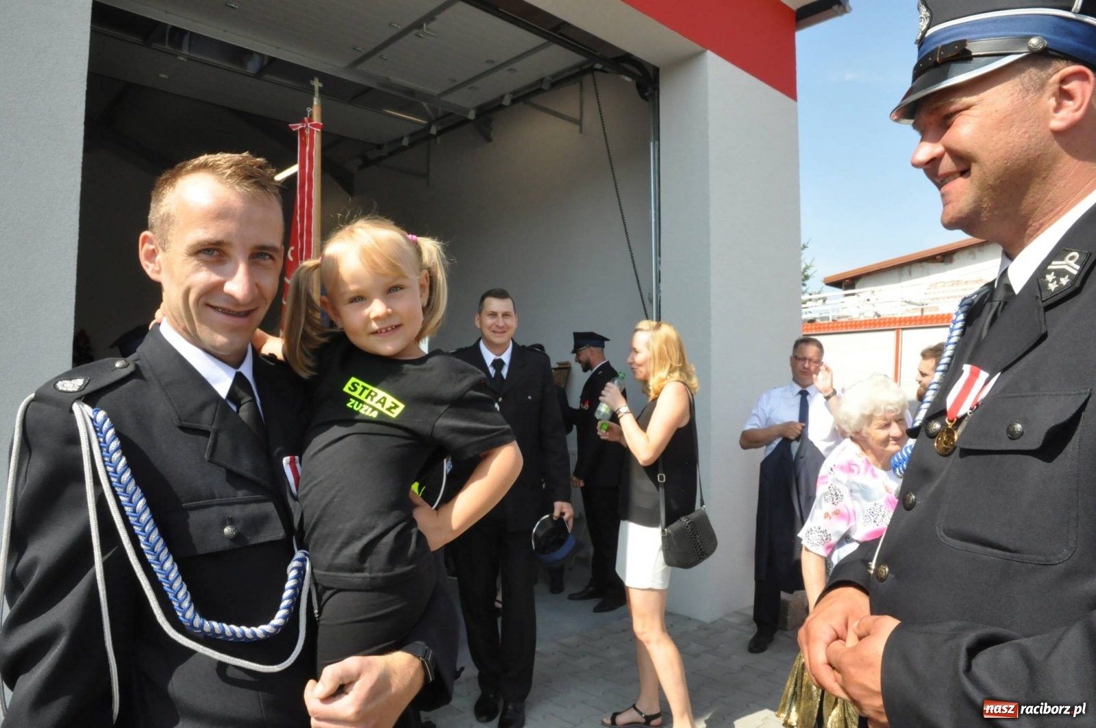 Zdjęcie w galerii na portalu naszraciborz.pl: Nowa remiza, nowy wóz. Wymarzone 130. urodziny OSP Maków [FOTO] i [WIDEO] wiadomości z regionu