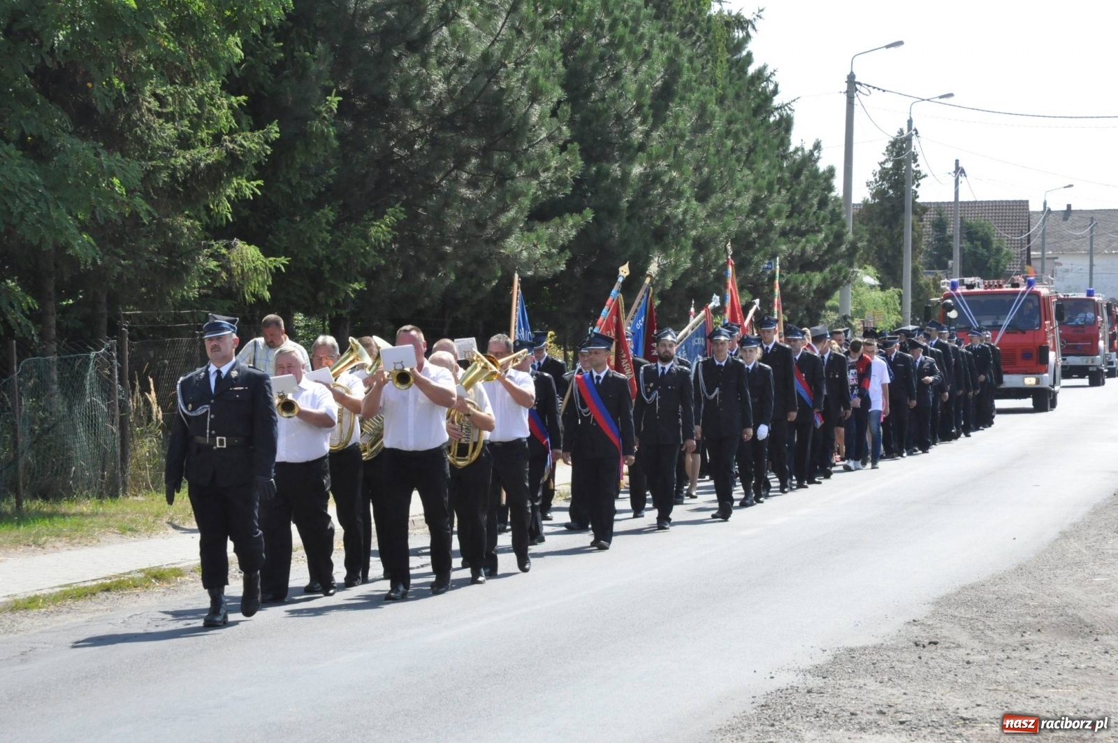 Zdjęcie w galerii na portalu naszraciborz.pl: Nowa remiza, nowy wóz. Wymarzone 130. urodziny OSP Maków [FOTO] i [WIDEO] wiadomości z regionu