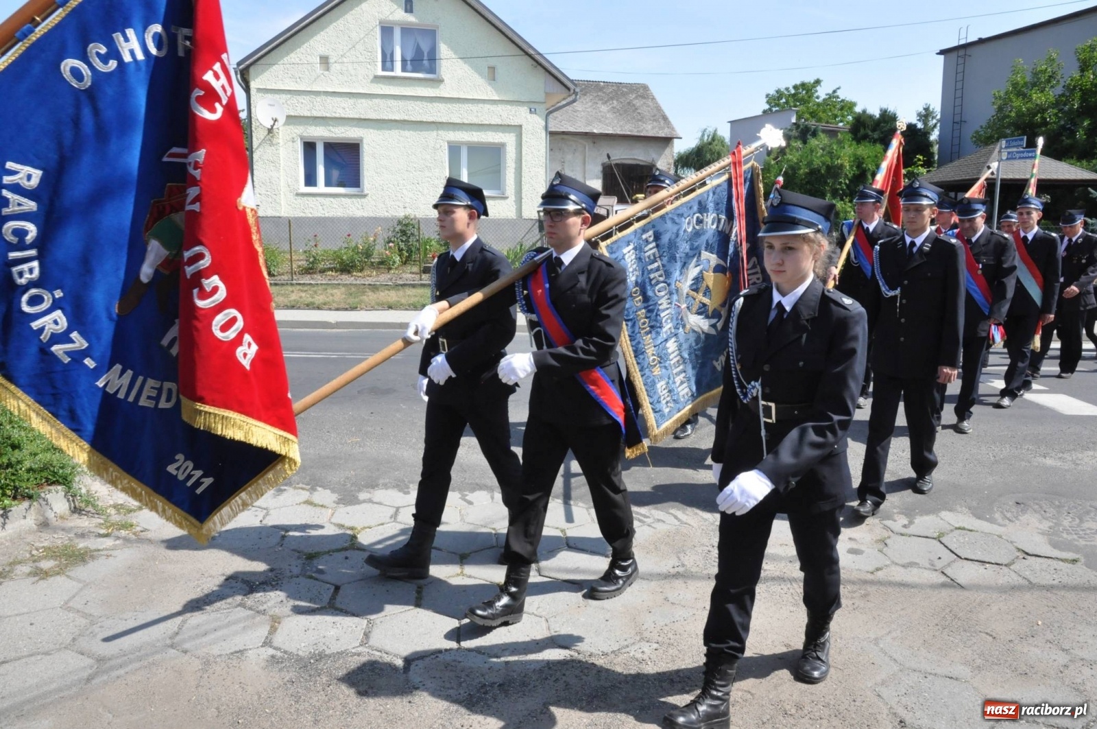 Zdjęcie w galerii na portalu naszraciborz.pl: Nowa remiza, nowy wóz. Wymarzone 130. urodziny OSP Maków [FOTO] i [WIDEO] wiadomości z regionu