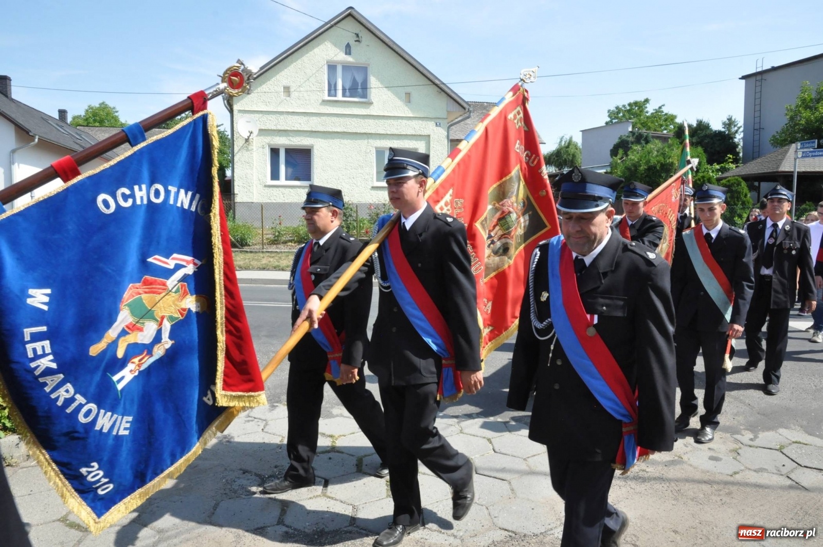 Zdjęcie w galerii na portalu naszraciborz.pl: Nowa remiza, nowy wóz. Wymarzone 130. urodziny OSP Maków [FOTO] i [WIDEO] wiadomości z regionu