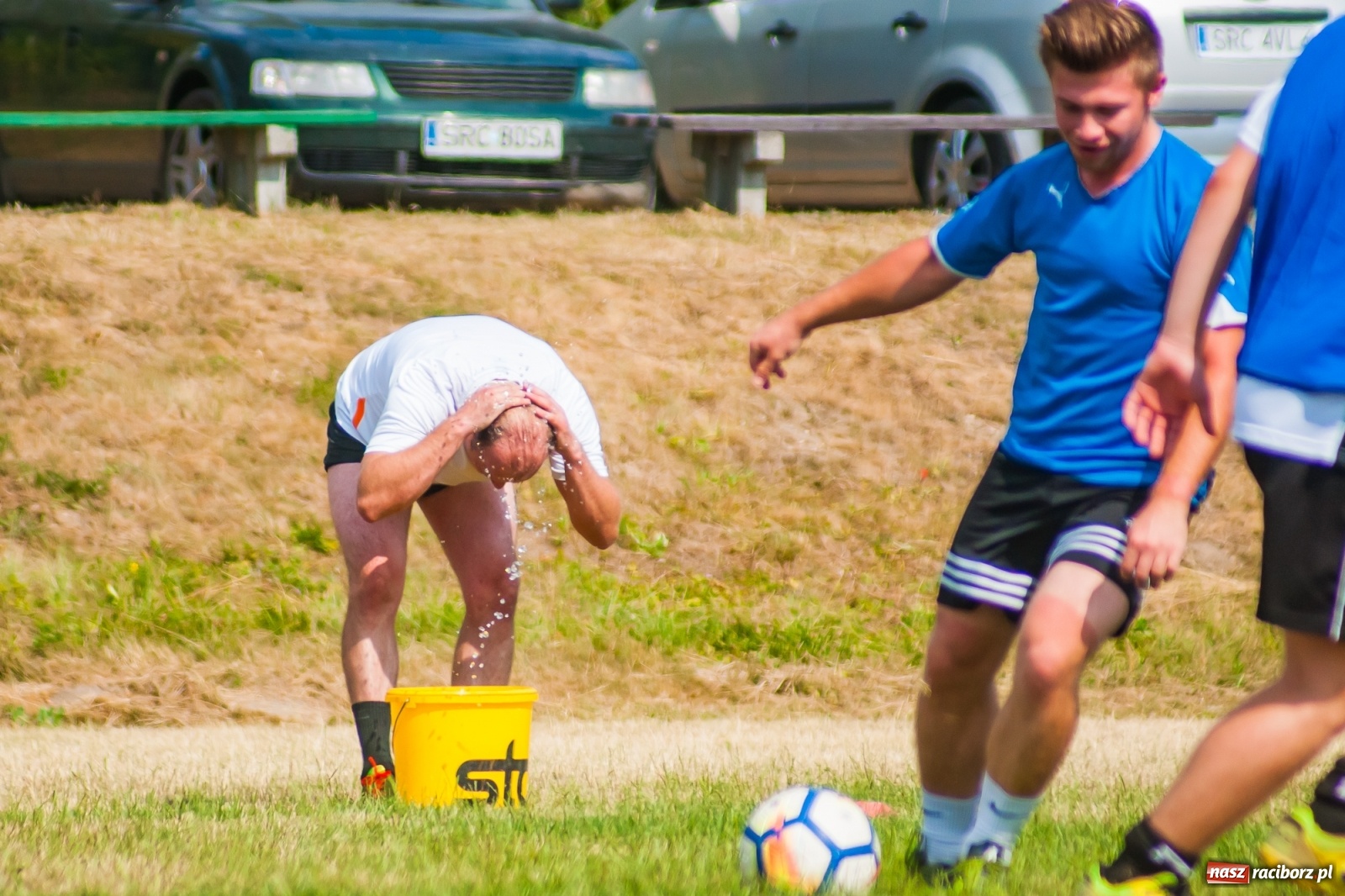 Zdjęcie w galerii na portalu naszraciborz.pl: Festynowe granie o Puchar Prezesa w Brzeziu [FOTO] wiadomości z regionu