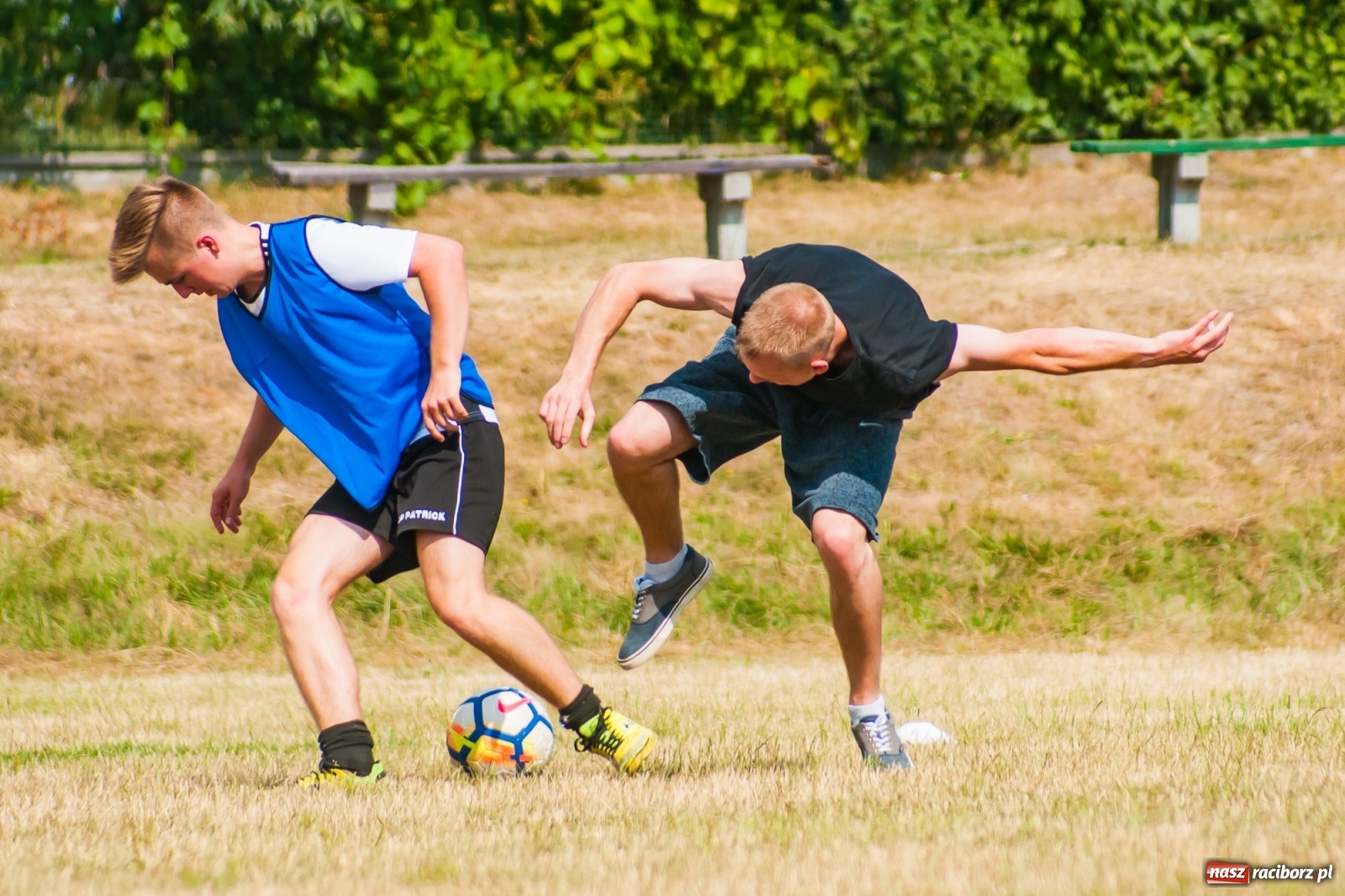 Zdjęcie w galerii na portalu naszraciborz.pl: Festynowe granie o Puchar Prezesa w Brzeziu [FOTO] wiadomości z regionu