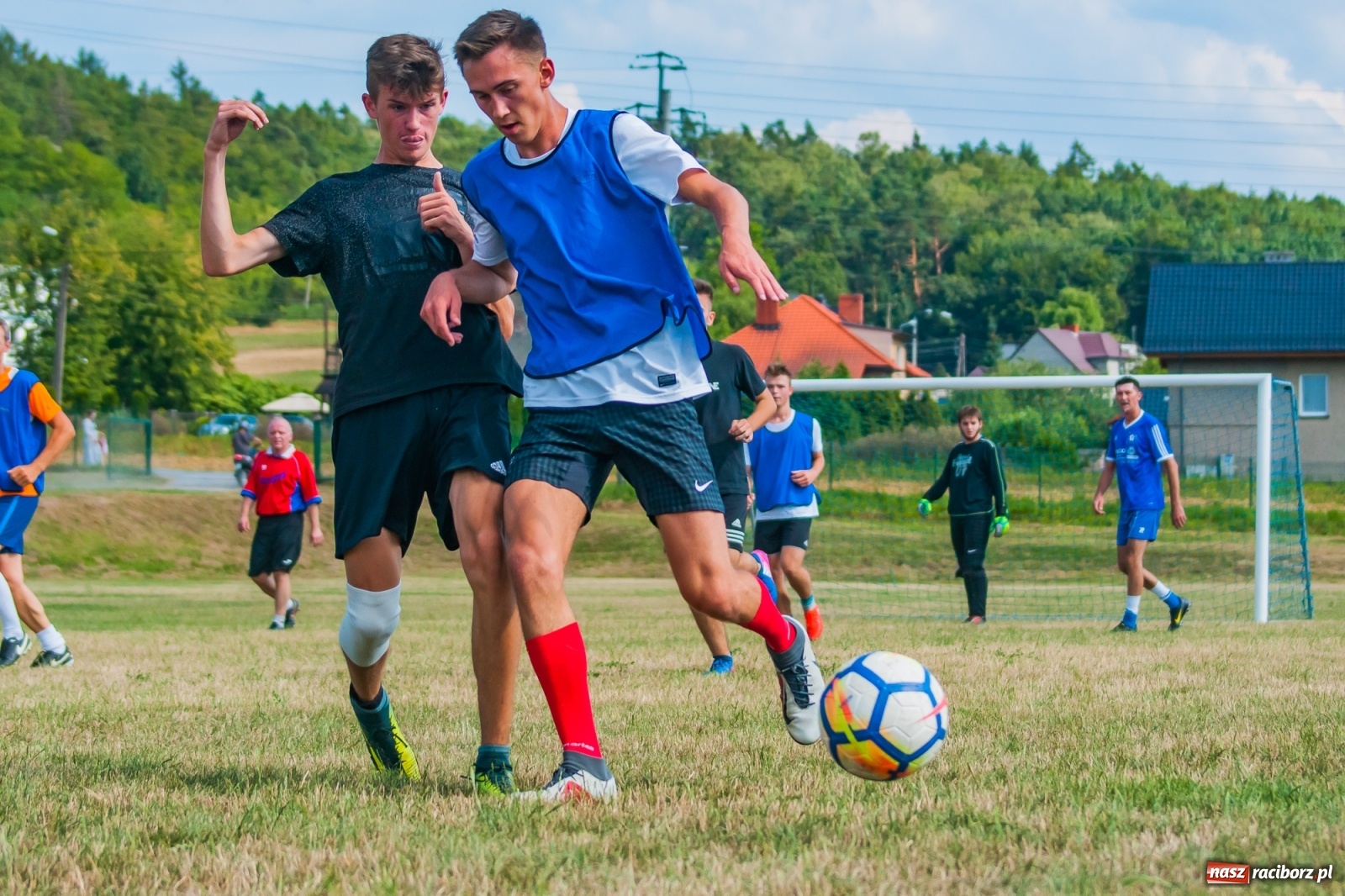 Zdjęcie w galerii na portalu naszraciborz.pl: Festynowe granie o Puchar Prezesa w Brzeziu [FOTO] wiadomości z regionu