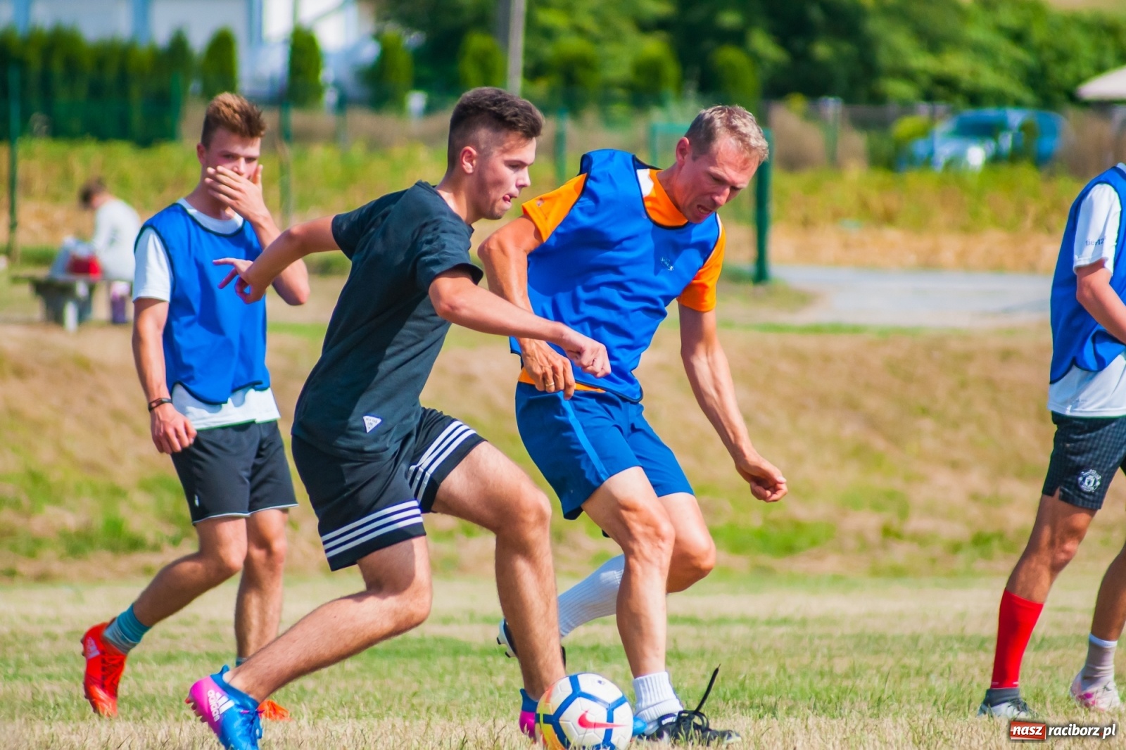 Zdjęcie w galerii na portalu naszraciborz.pl: Festynowe granie o Puchar Prezesa w Brzeziu [FOTO] wiadomości z regionu