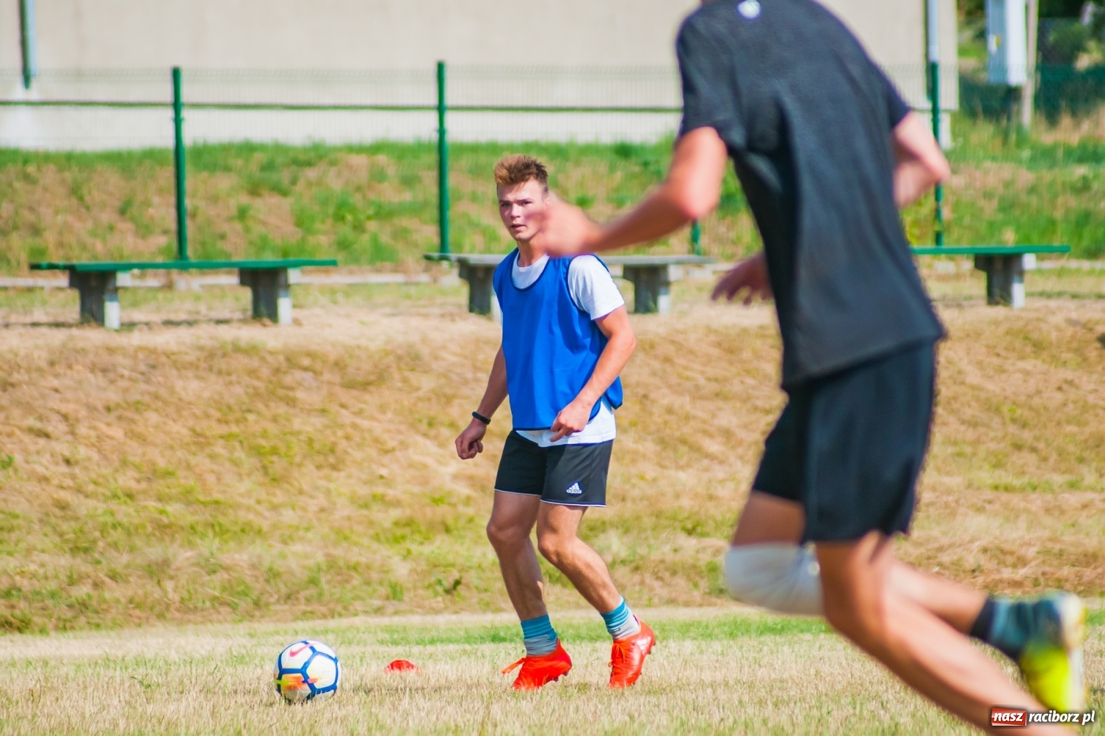 Zdjęcie w galerii na portalu naszraciborz.pl: Festynowe granie o Puchar Prezesa w Brzeziu [FOTO] wiadomości z regionu