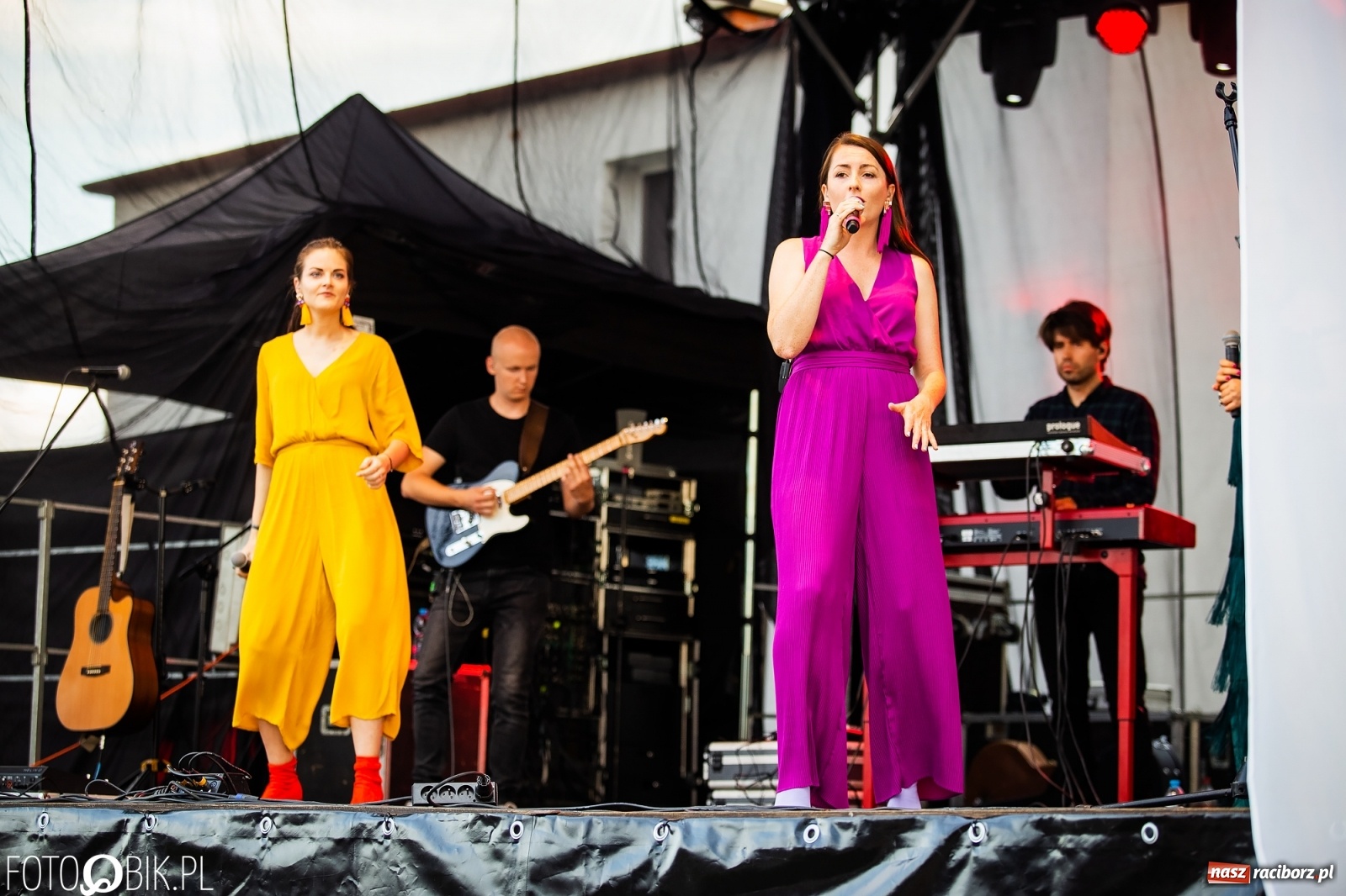 Zdjęcie w galerii na portalu naszraciborz.pl: Drugi dzień obchodów dni Krzanowic. Gwiazdą wieczoru zespół Frele wiadomości z regionu