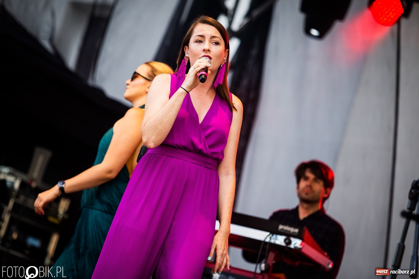 Zdjęcie w galerii na portalu naszraciborz.pl: Drugi dzień obchodów dni Krzanowic. Gwiazdą wieczoru zespół Frele wiadomości z regionu