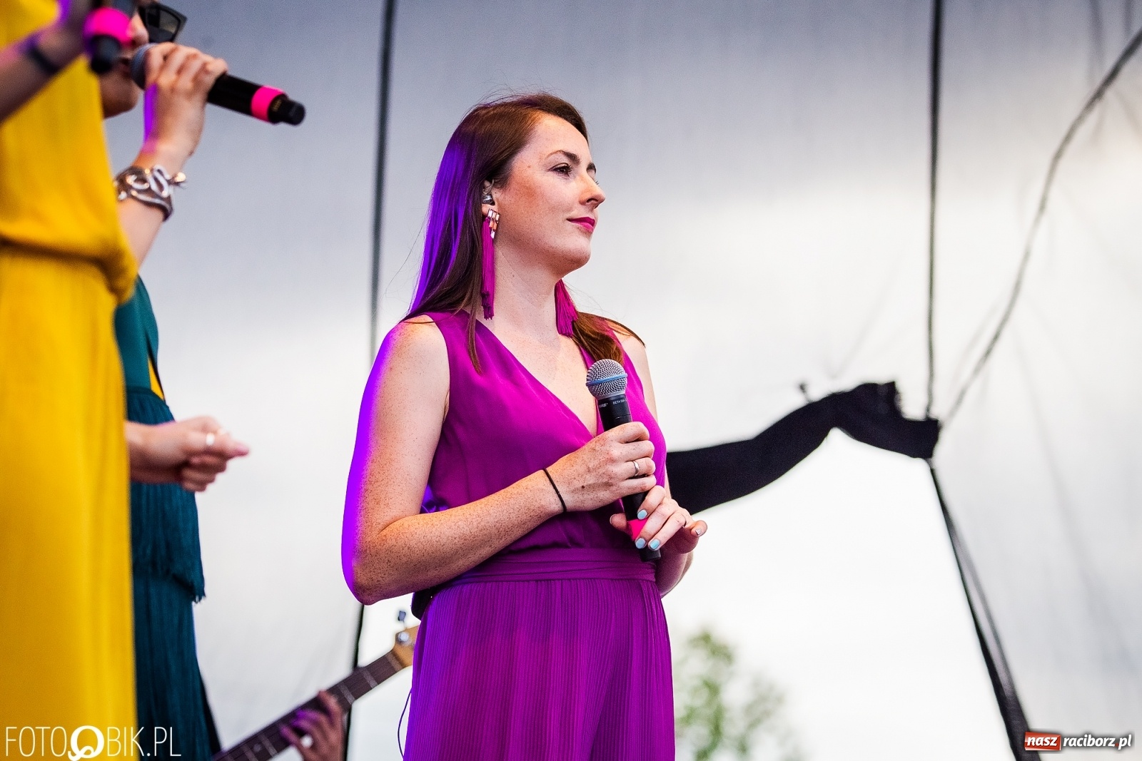 Zdjęcie w galerii na portalu naszraciborz.pl: Drugi dzień obchodów dni Krzanowic. Gwiazdą wieczoru zespół Frele wiadomości z regionu