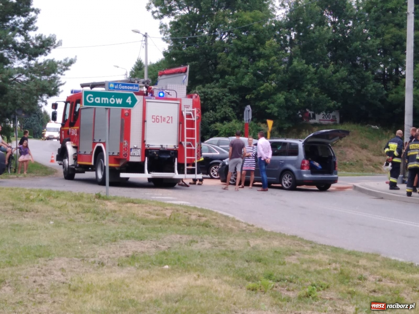 Zdjęcie w galerii na portalu naszraciborz.pl: Audi i volkswagen zderzyły się w Pawłowie [FOTO] wiadomości z regionu