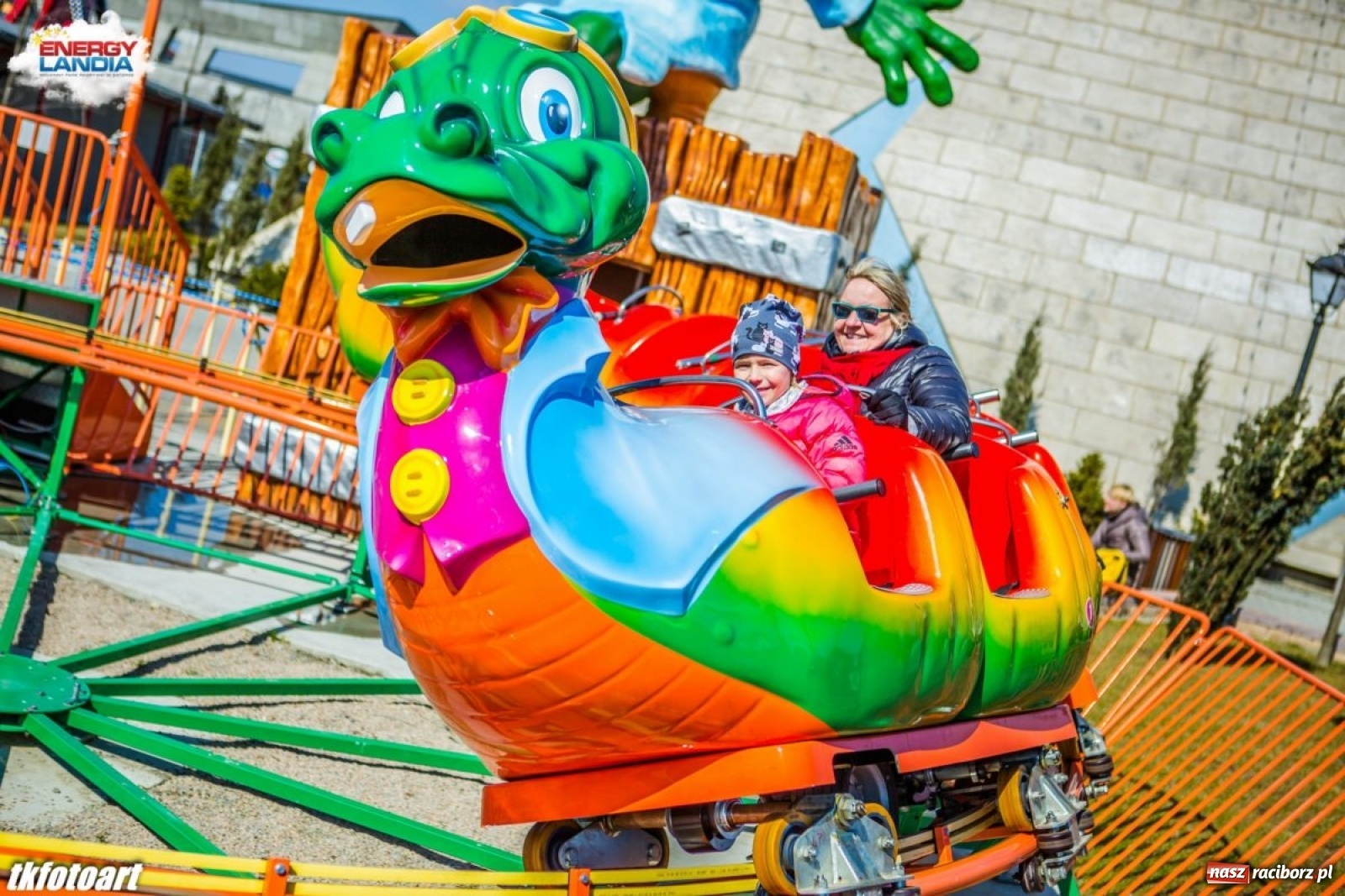 Zdjęcie w galerii na portalu naszraciborz.pl: Jedziesz do Energylandii? Kup bilet w ORINOKO! Ominiesz kolejkę, zyskasz czas i rabat!  wiadomości z regionu