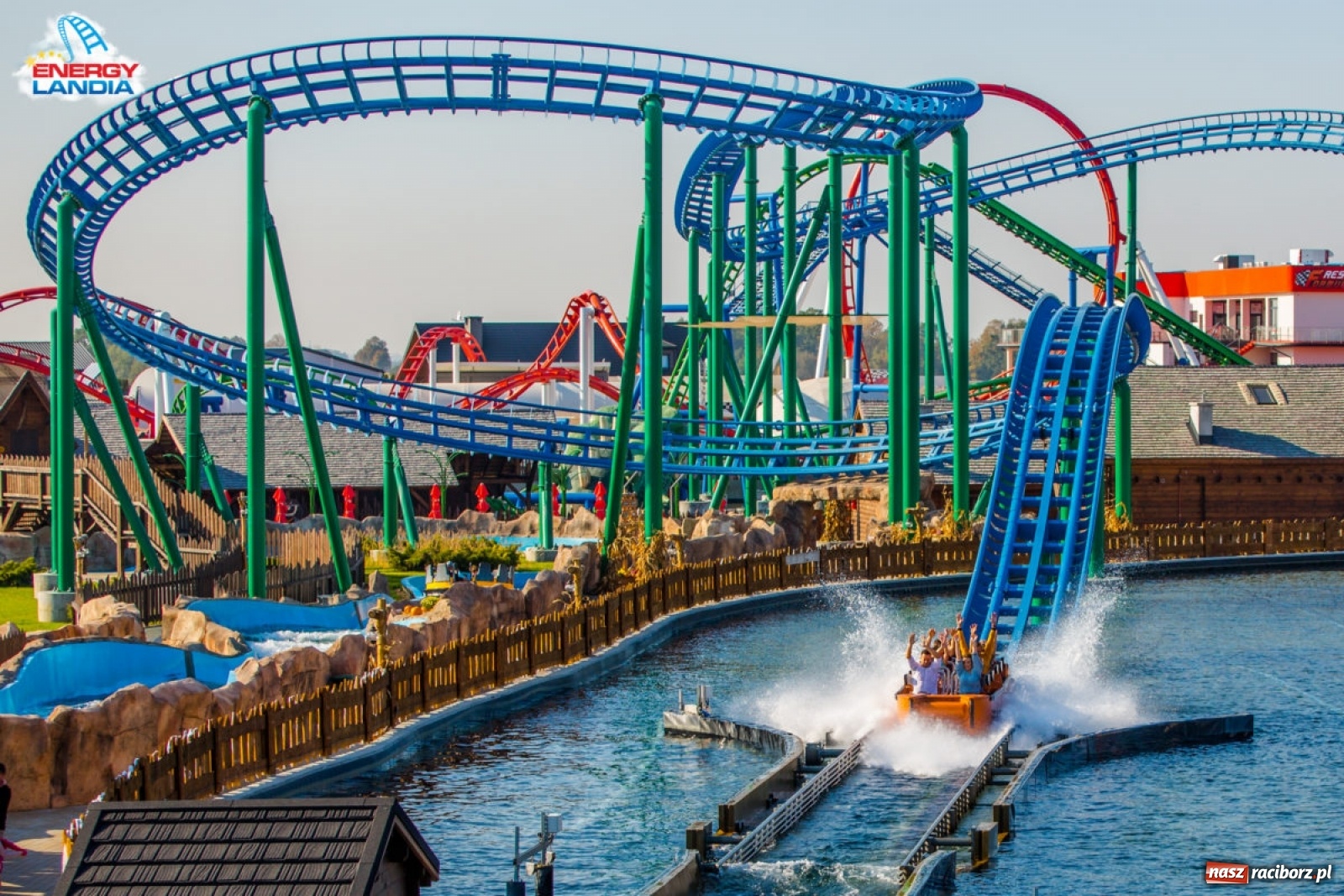 Zdjęcie w galerii na portalu naszraciborz.pl: Jedziesz do Energylandii? Kup bilet w ORINOKO! Ominiesz kolejkę, zyskasz czas i rabat!  wiadomości z regionu