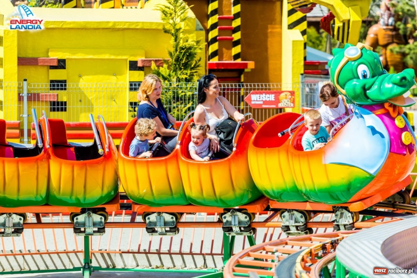 Zdjęcie w galerii na portalu naszraciborz.pl: Jedziesz do Energylandii? Kup bilet w ORINOKO! Ominiesz kolejkę, zyskasz czas i rabat!  wiadomości z regionu