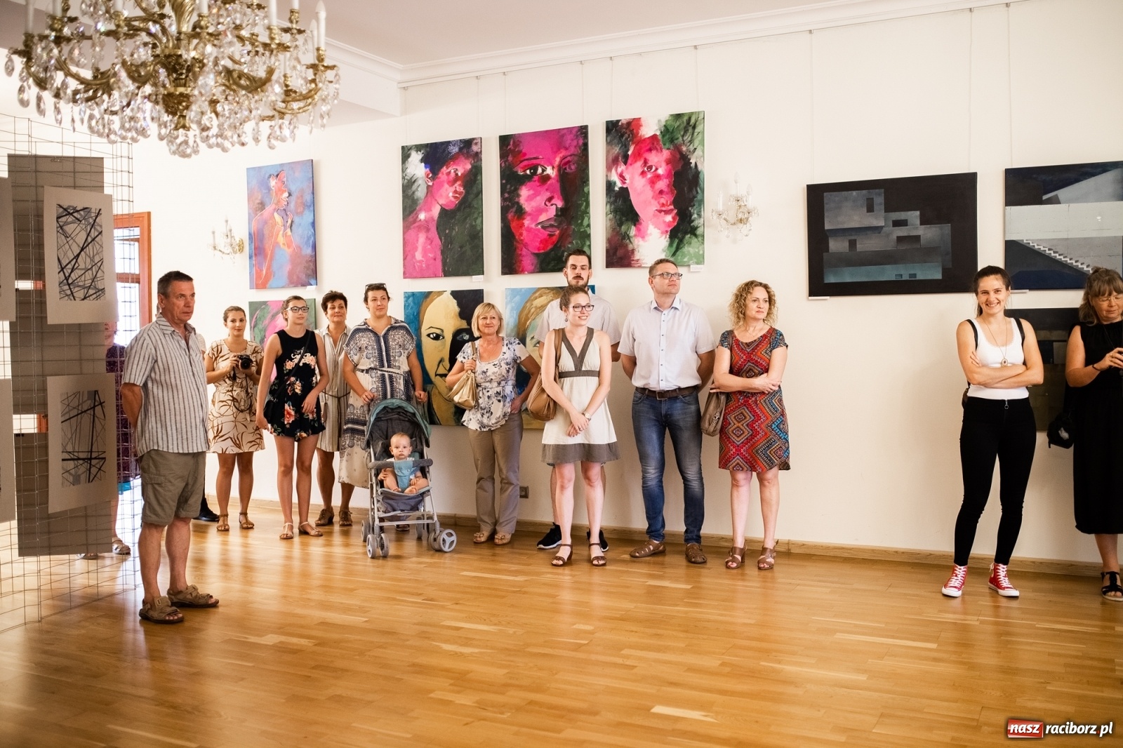 Zdjęcie w galerii na portalu naszraciborz.pl: Finisaż wystawy dyplomów artystycznych absolwentów PWSZ wiadomości z regionu