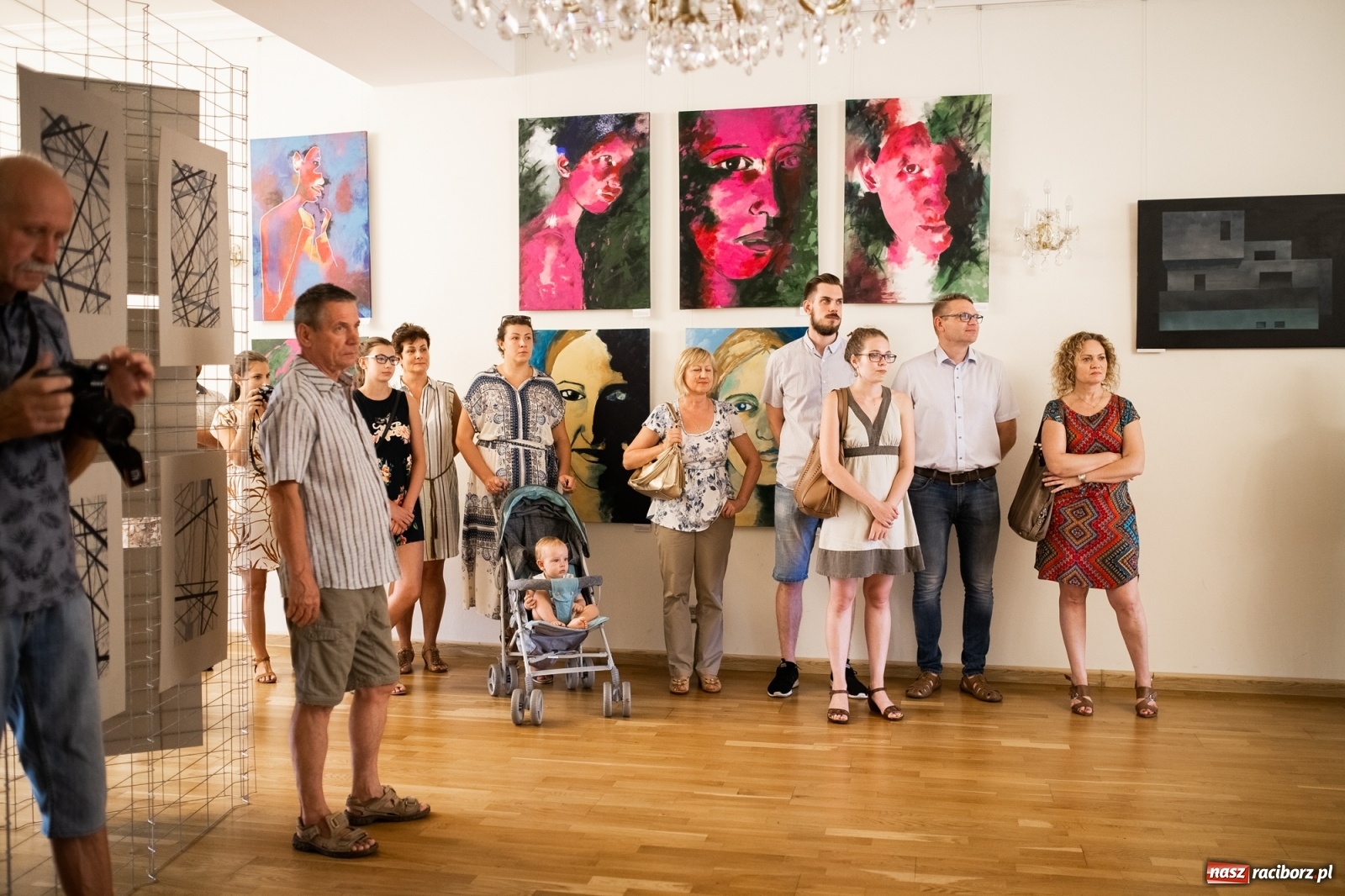 Zdjęcie w galerii na portalu naszraciborz.pl: Finisaż wystawy dyplomów artystycznych absolwentów PWSZ wiadomości z regionu