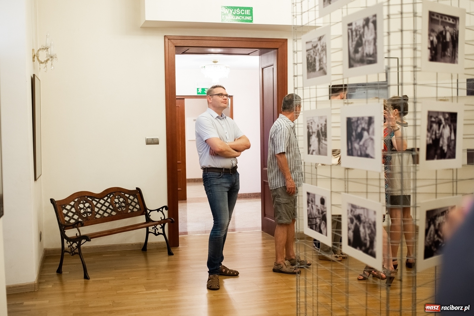 Zdjęcie w galerii na portalu naszraciborz.pl: Finisaż wystawy dyplomów artystycznych absolwentów PWSZ wiadomości z regionu