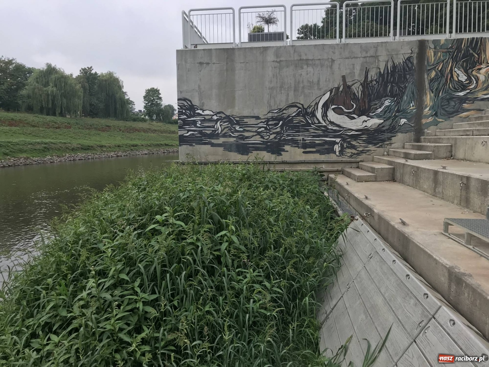 Zdjęcie w galerii na portalu naszraciborz.pl: Trzy miliony poszło w muł? Przystań nieprzydatna dla wodniaków [FOTO] wiadomości z regionu