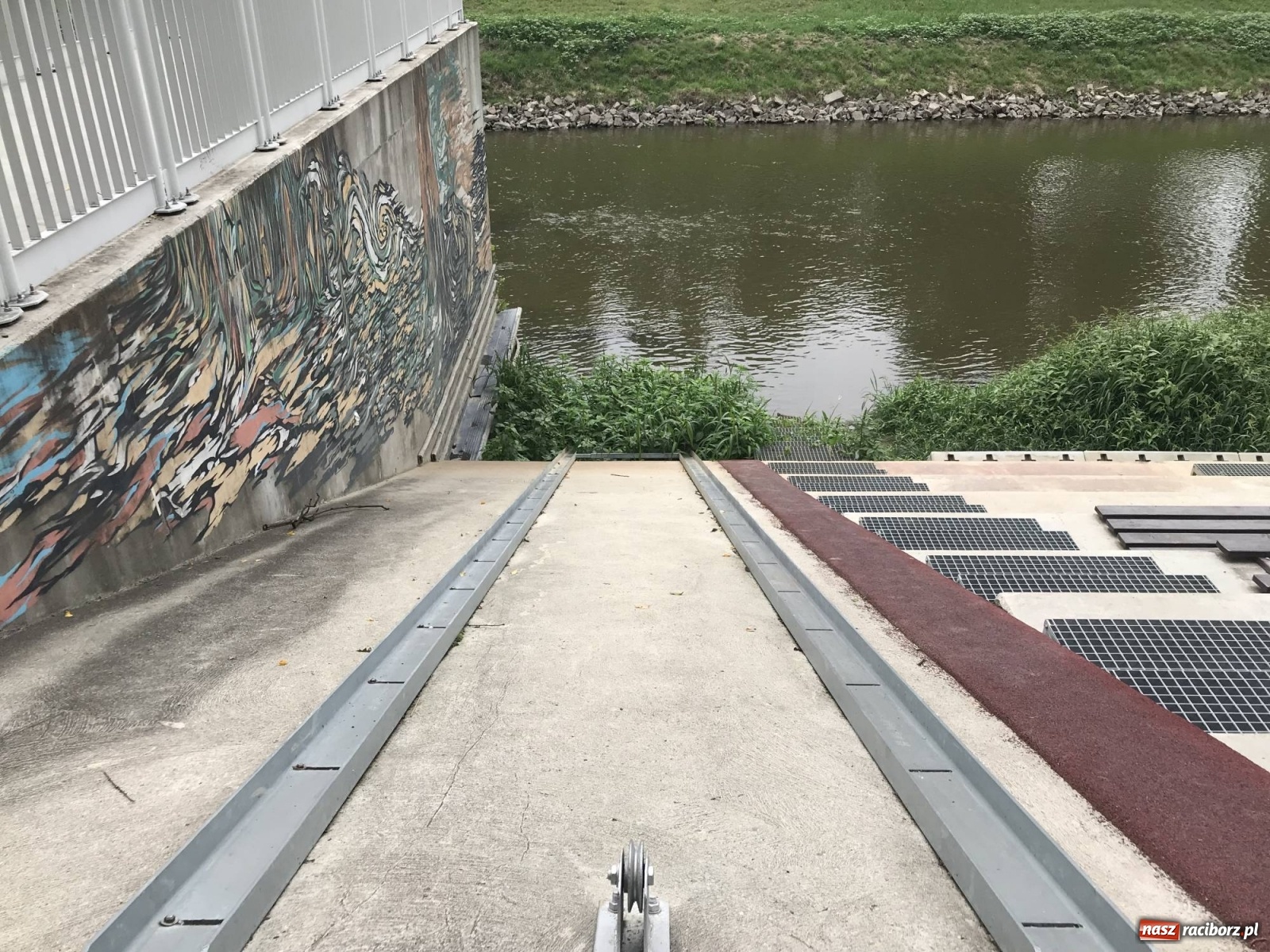 Zdjęcie w galerii na portalu naszraciborz.pl: Trzy miliony poszło w muł? Przystań nieprzydatna dla wodniaków [FOTO] wiadomości z regionu