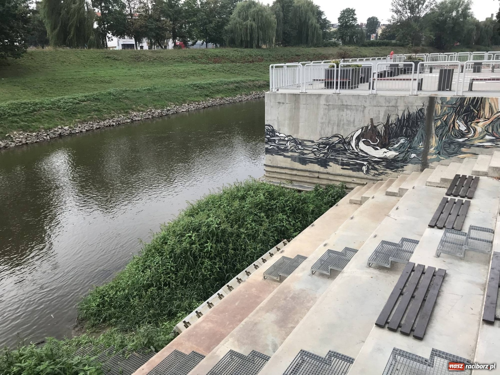 Zdjęcie w galerii na portalu naszraciborz.pl: Trzy miliony poszło w muł? Przystań nieprzydatna dla wodniaków [FOTO] wiadomości z regionu