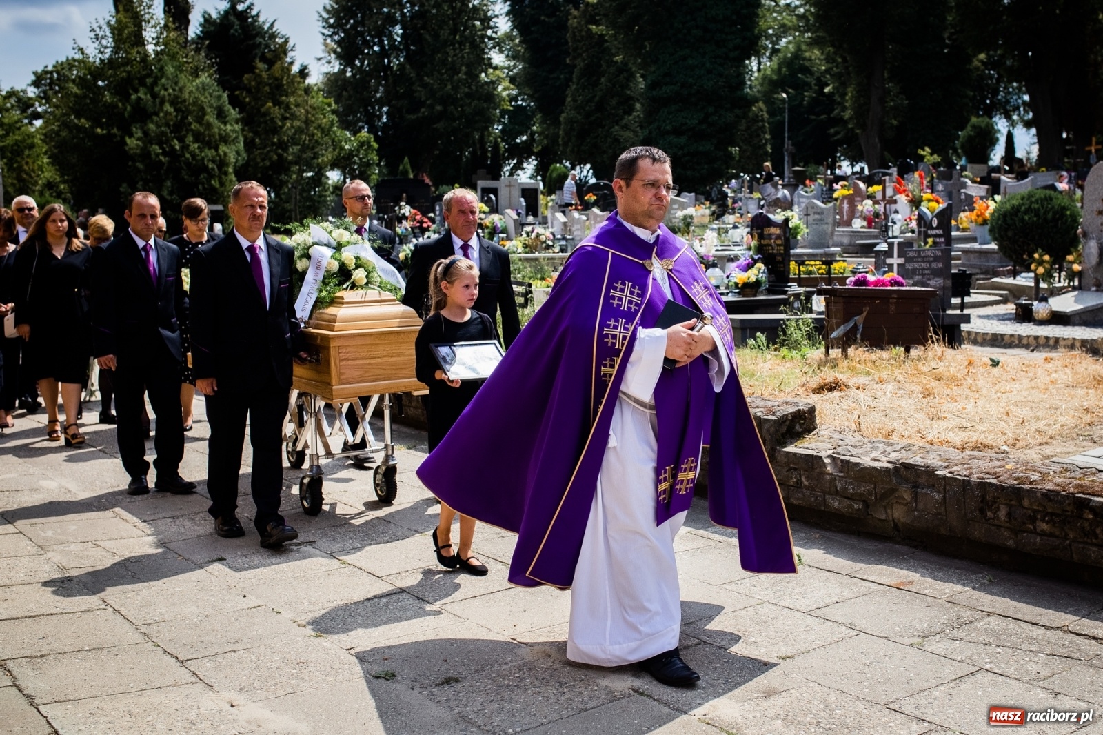 Zdjęcie w galerii na portalu naszraciborz.pl: Na cmentarzu Jeruzalem pożegnano śp. Jerzego Thamma [FOTO] wiadomości z regionu
