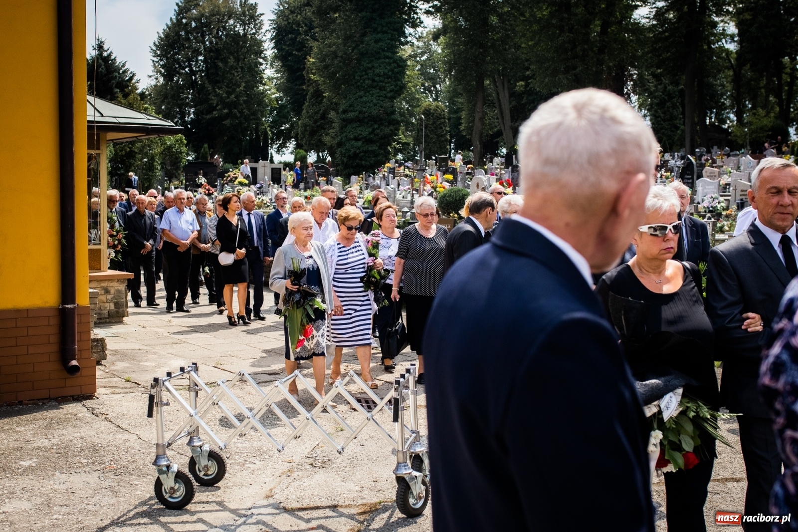 Zdjęcie w galerii na portalu naszraciborz.pl: Na cmentarzu Jeruzalem pożegnano śp. Jerzego Thamma [FOTO] wiadomości z regionu