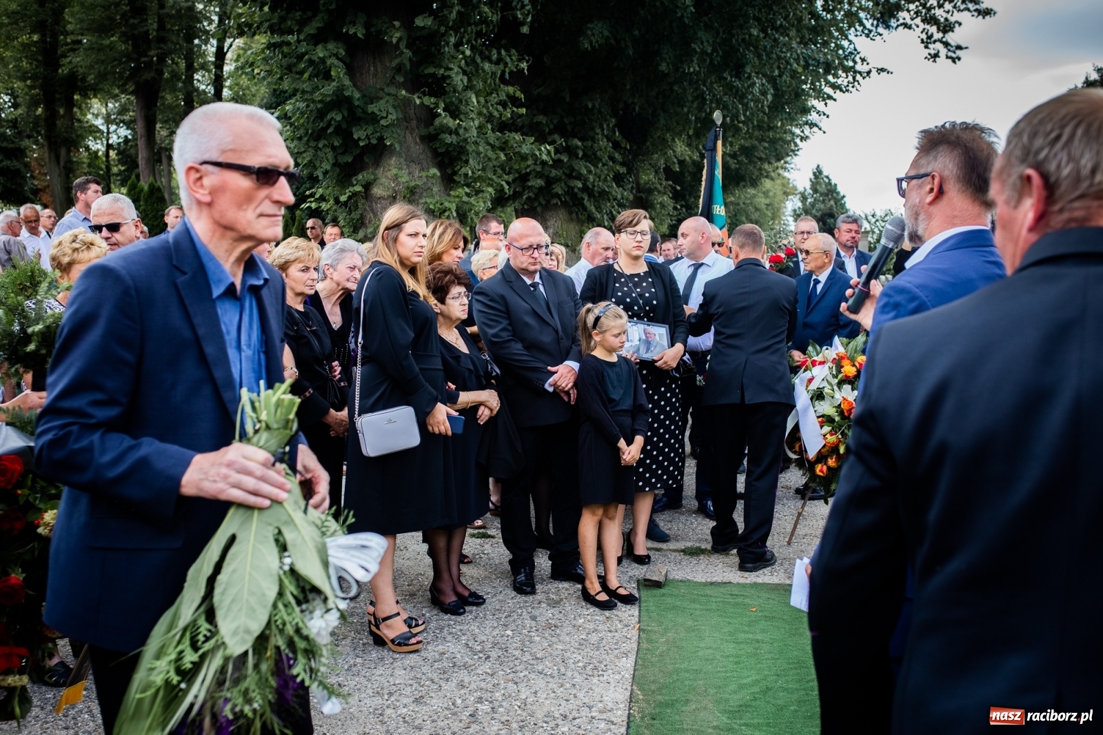 Zdjęcie w galerii na portalu naszraciborz.pl: Na cmentarzu Jeruzalem pożegnano śp. Jerzego Thamma [FOTO] wiadomości z regionu